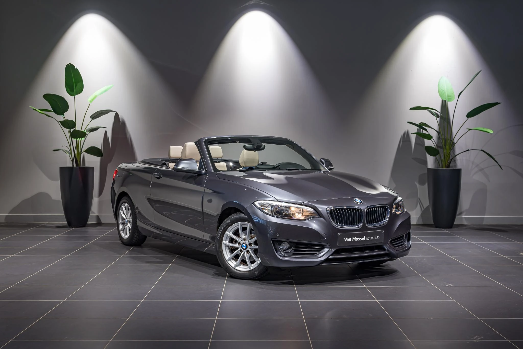 BMW-Série 2-image-2