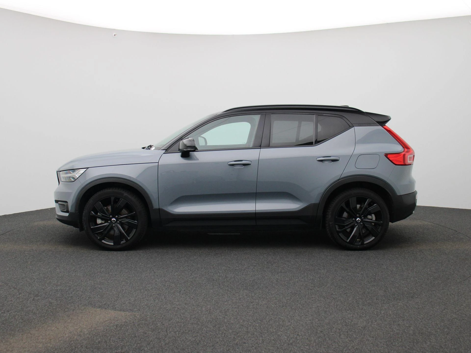 Volvo-XC40-image-4
