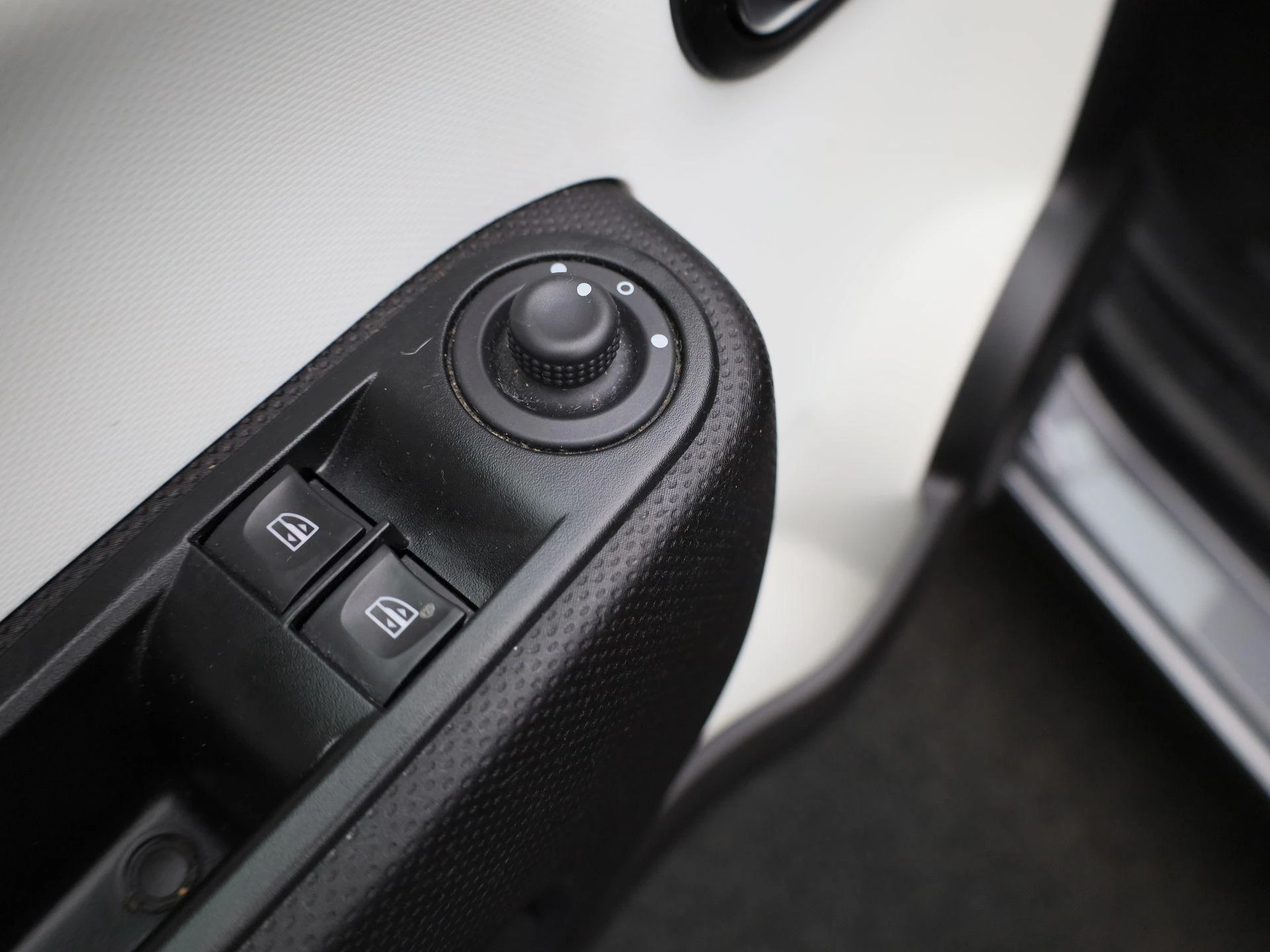 Renault-Twingo-image-27
