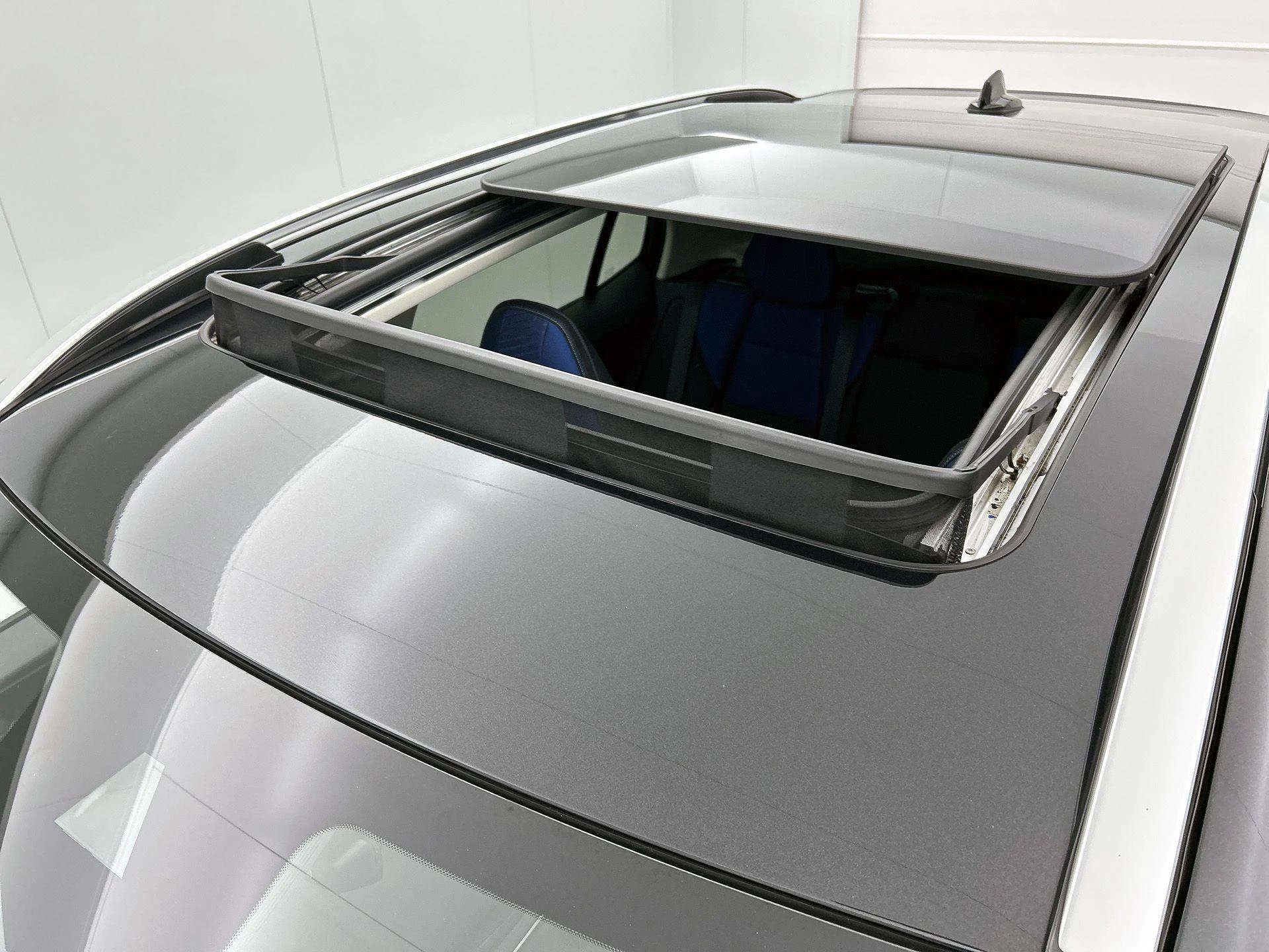 Lynk & Co-01-image-36