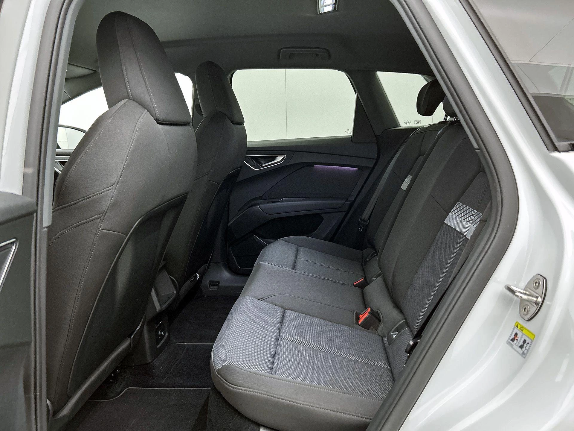 Audi-Q4 e-tron-image-24