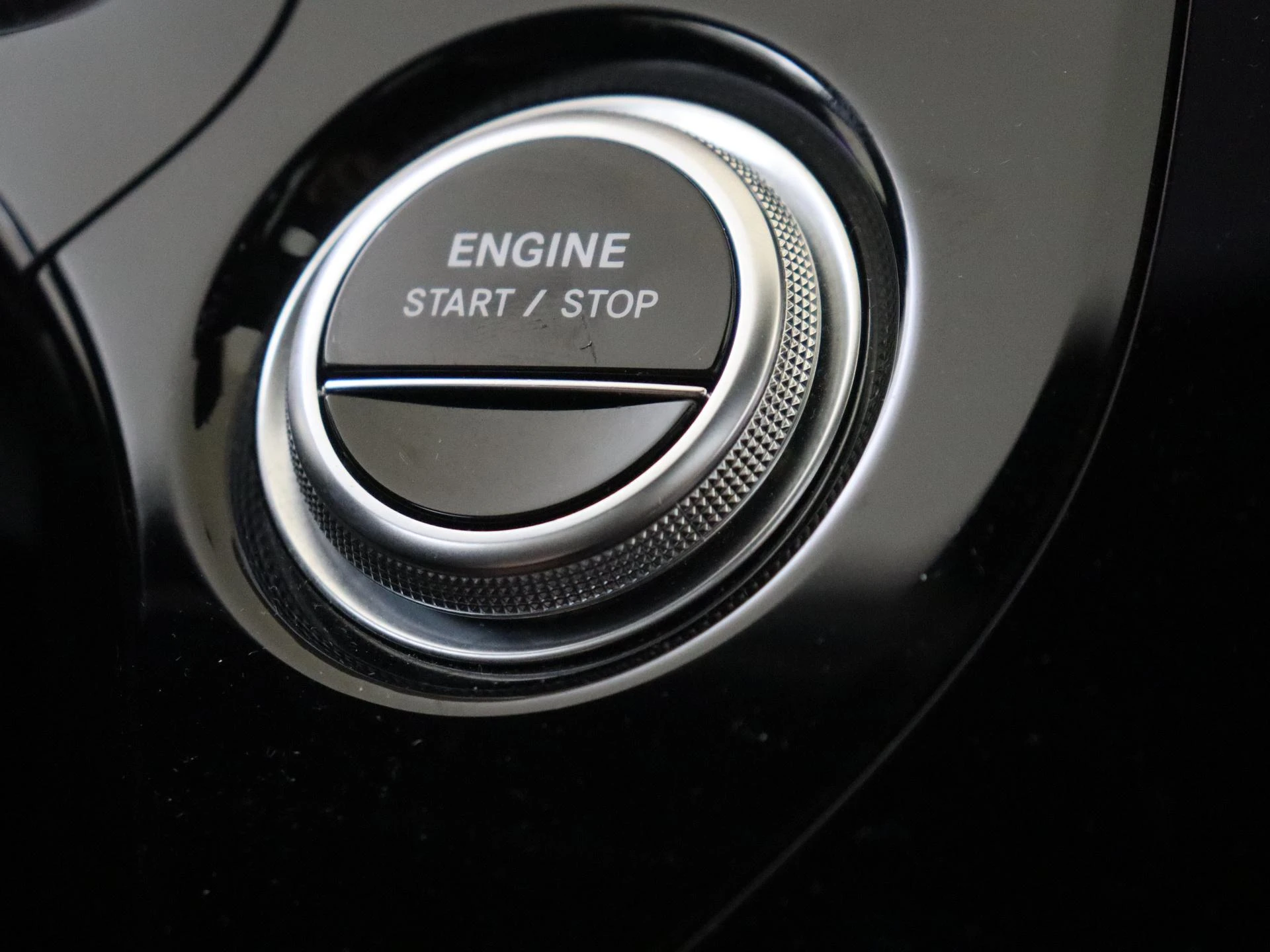 Mercedes-Benz-E-Klasse-image-21