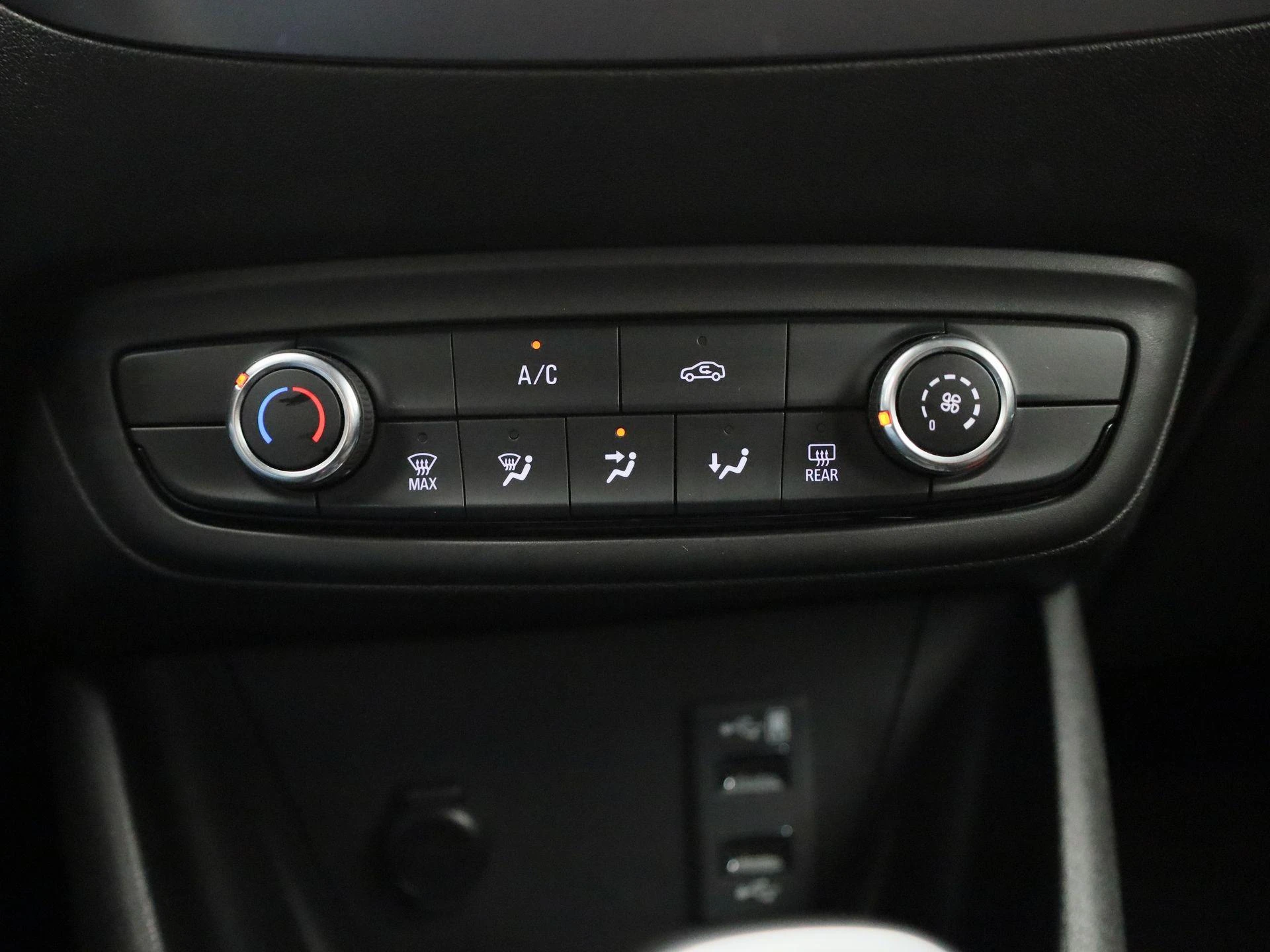 Opel-Crossland-image-16