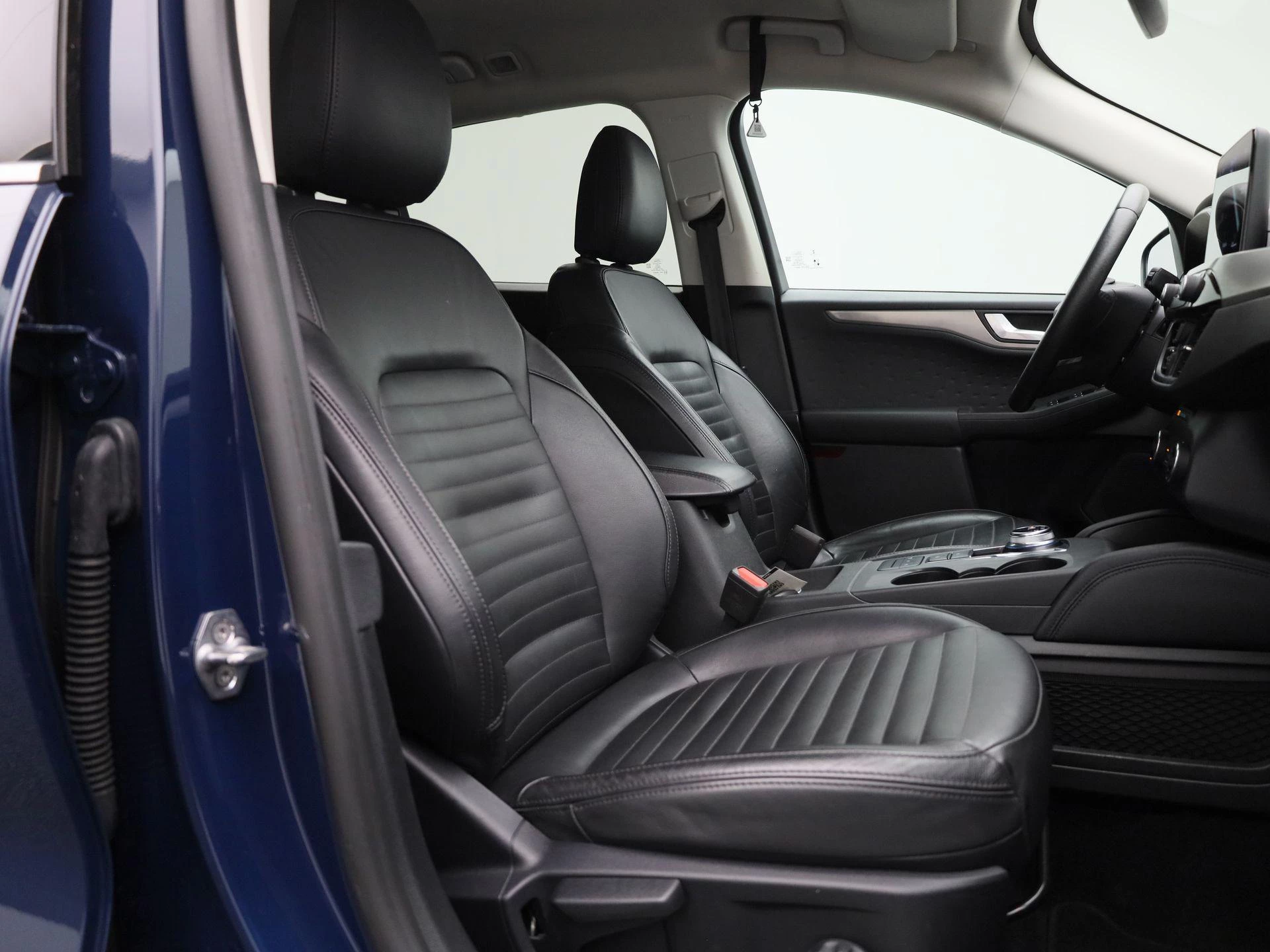 Ford-Kuga-image-30