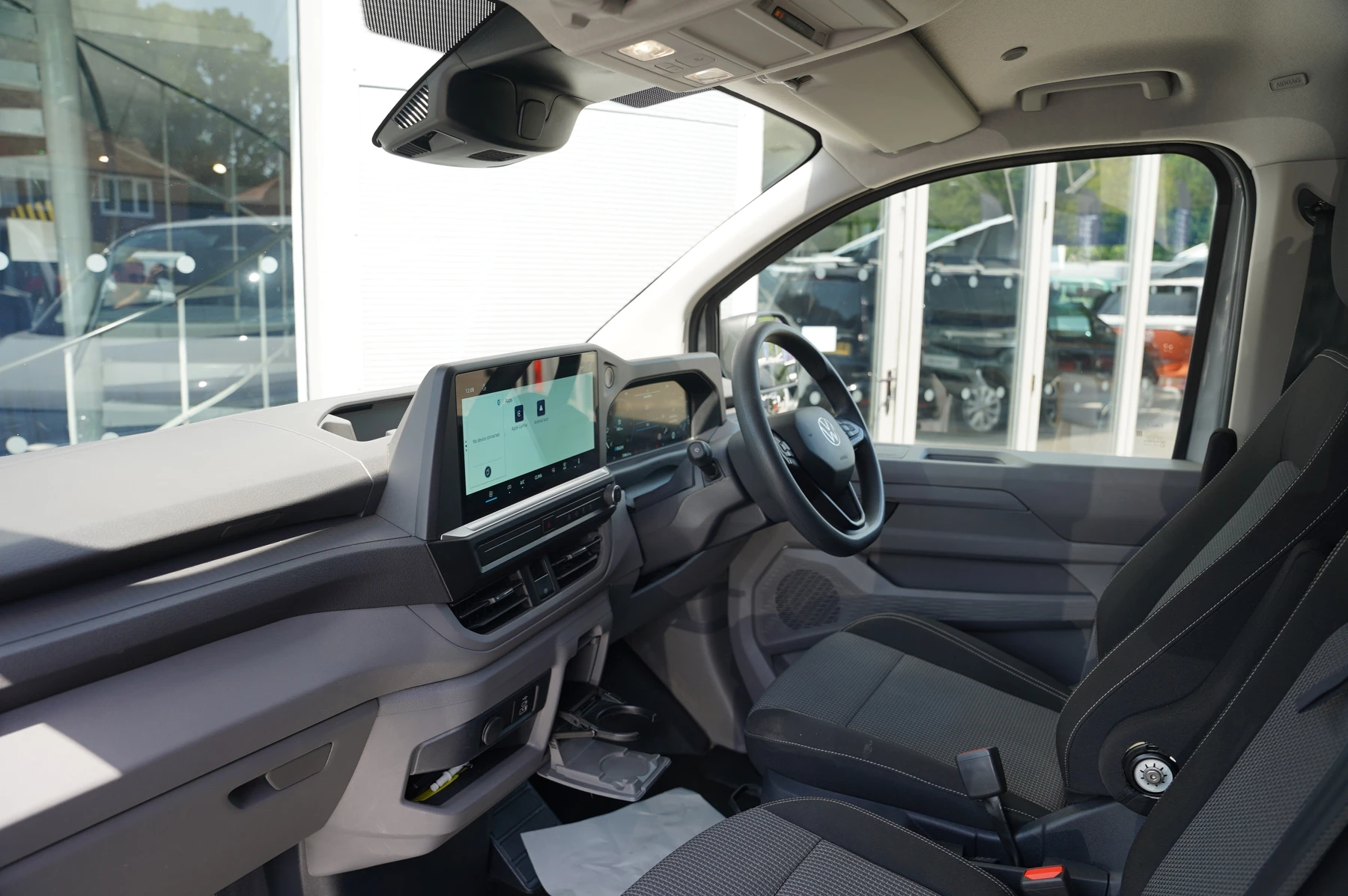 Volkswagen-Transporter-image-1