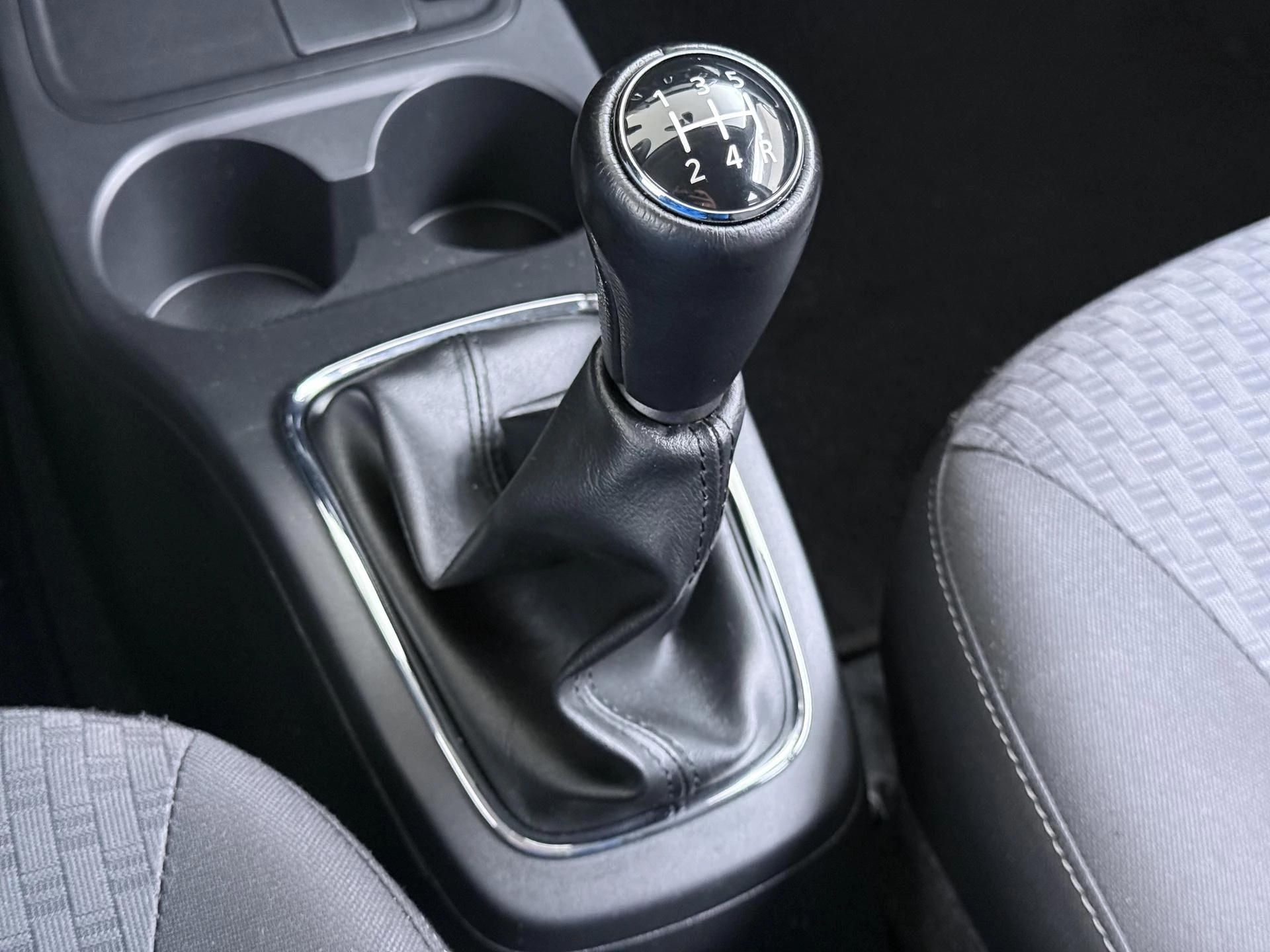 Mitsubishi-Space Star-image-29