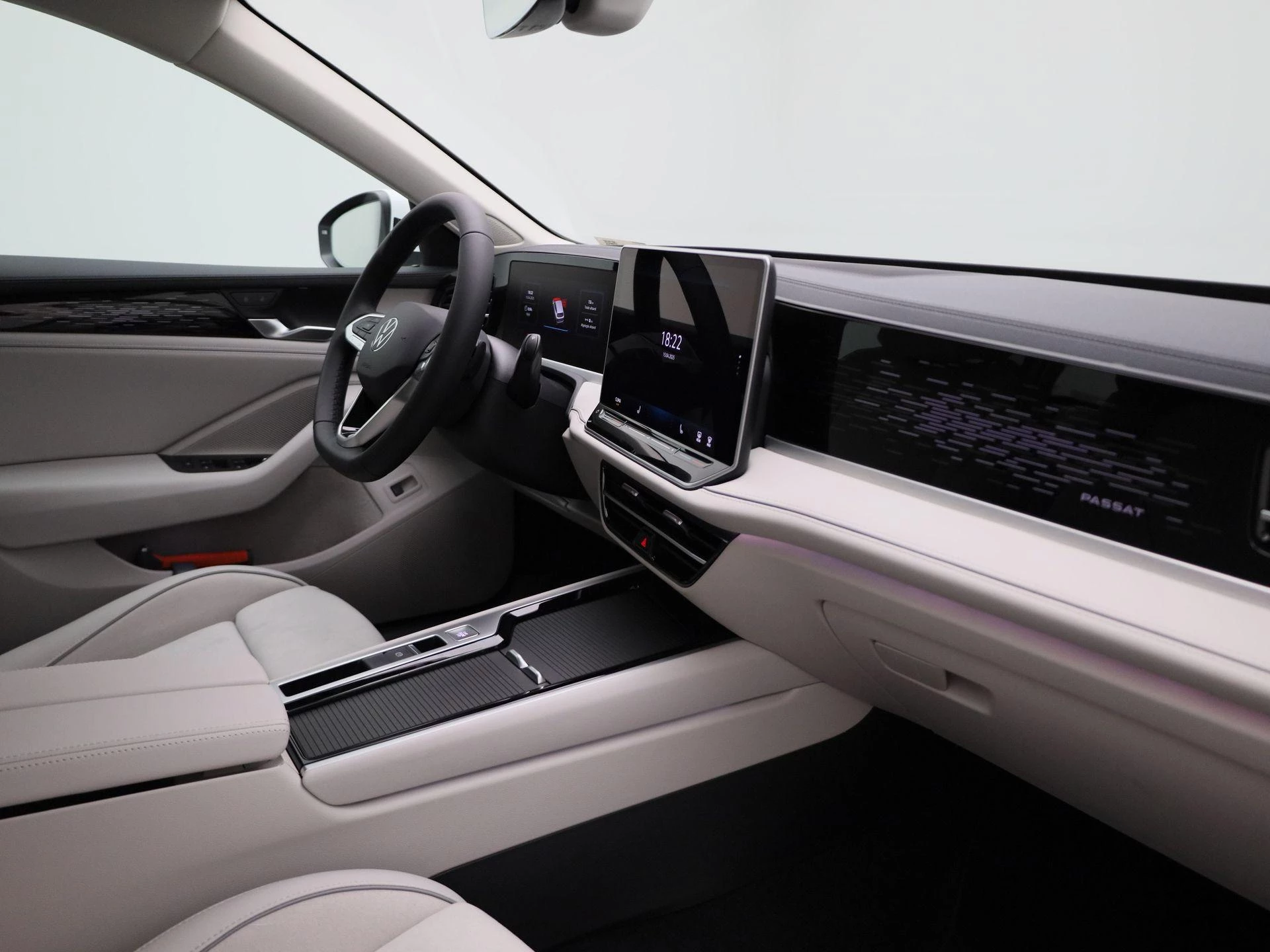 Volkswagen-Passat-image-34