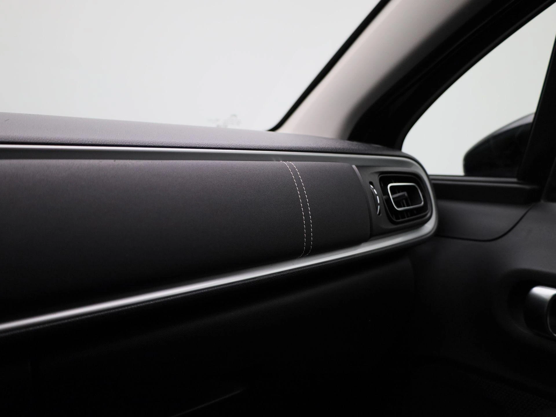 Citroën C3 1.2 PureTech C-Series