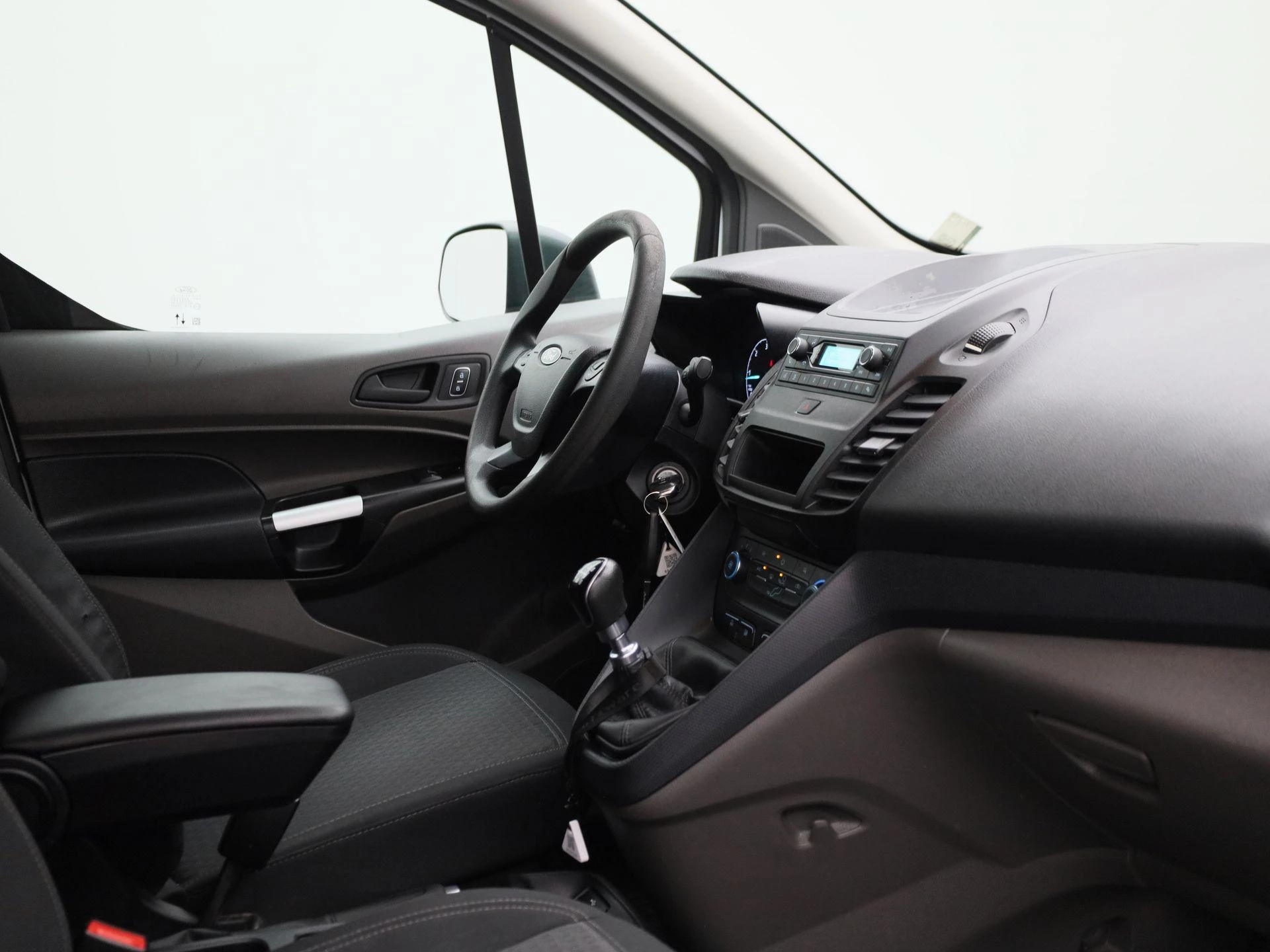 Ford-Transit Connect-image-31