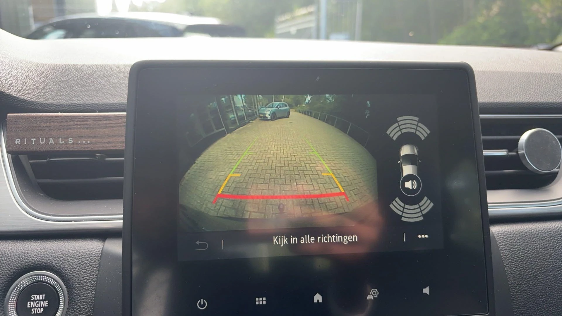 Renault-Captur-image-21