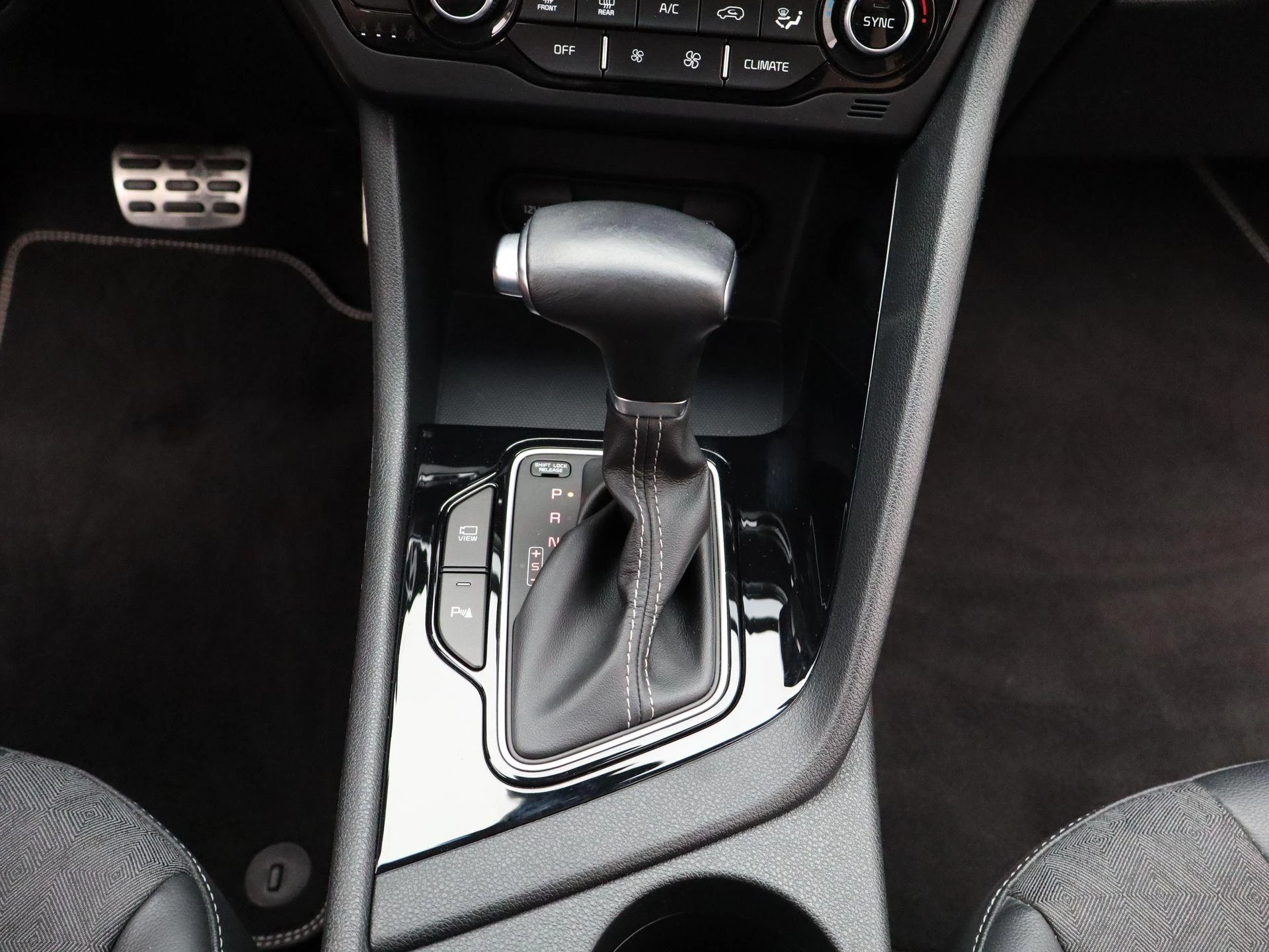 Kia-Niro-image-17