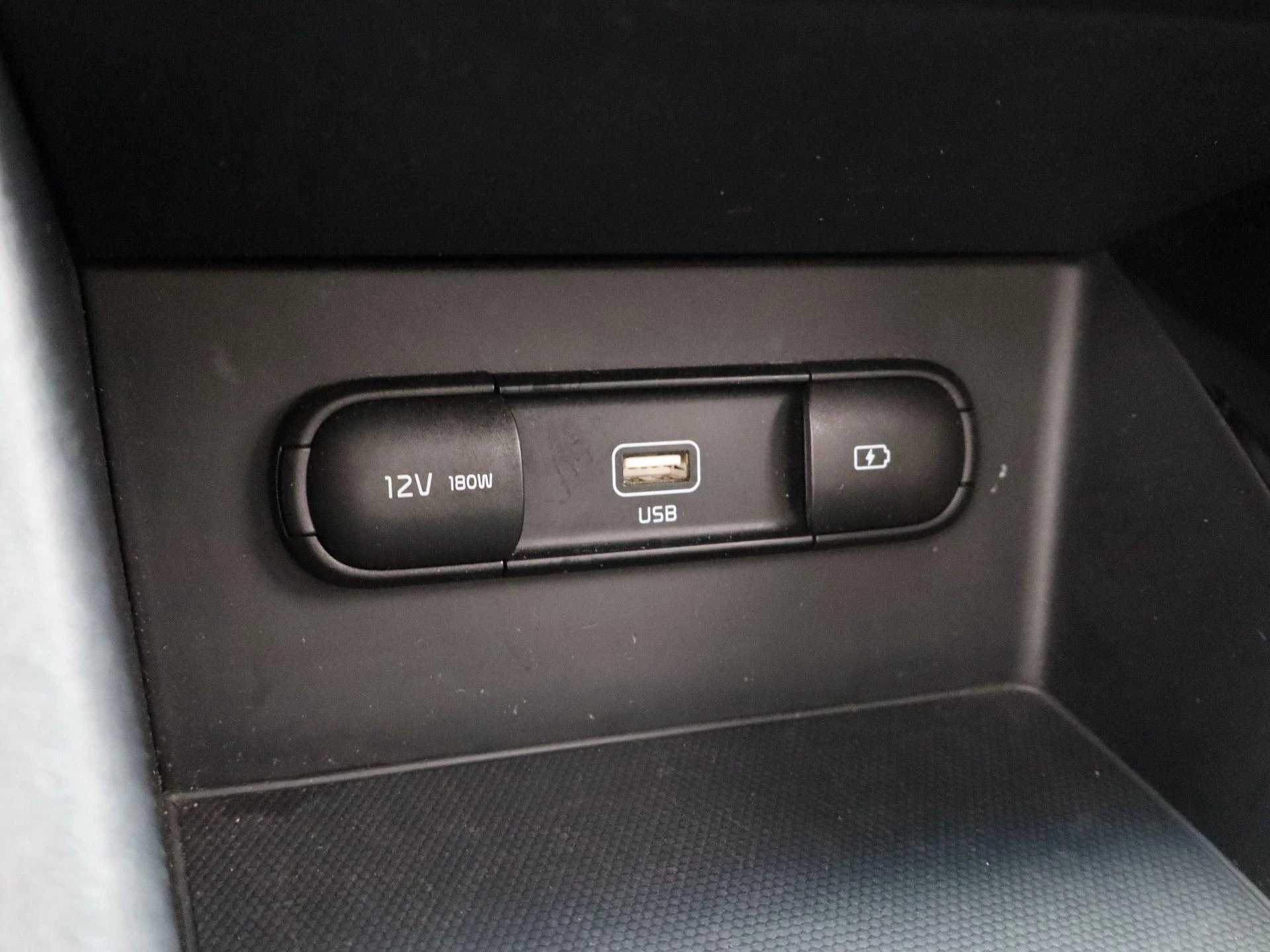 Kia-Niro-image-20