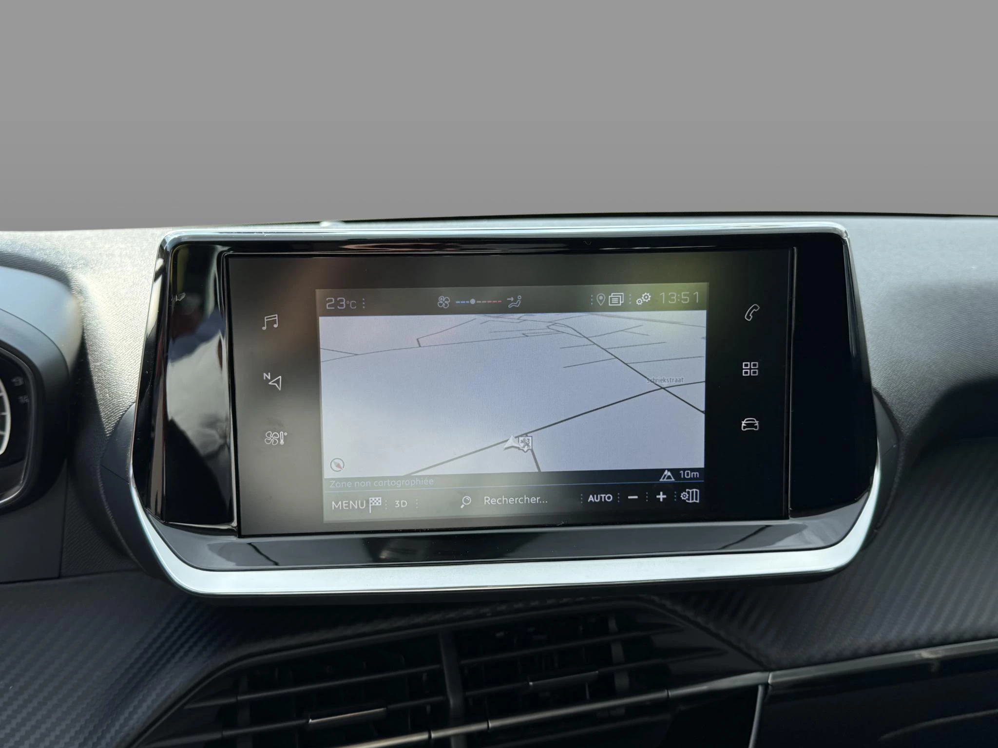 Peugeot-208-image-11