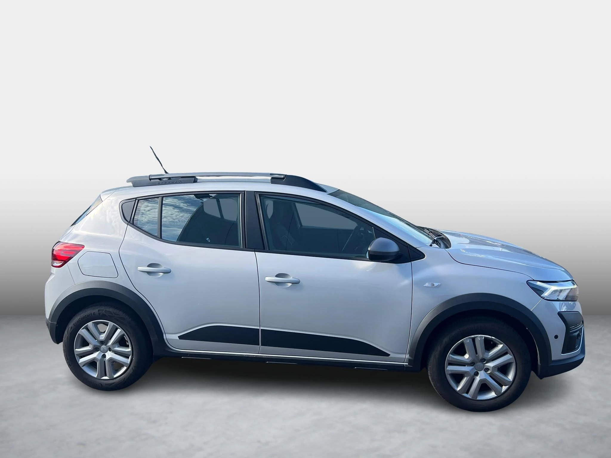 Dacia-Sandero Stepway-image-3