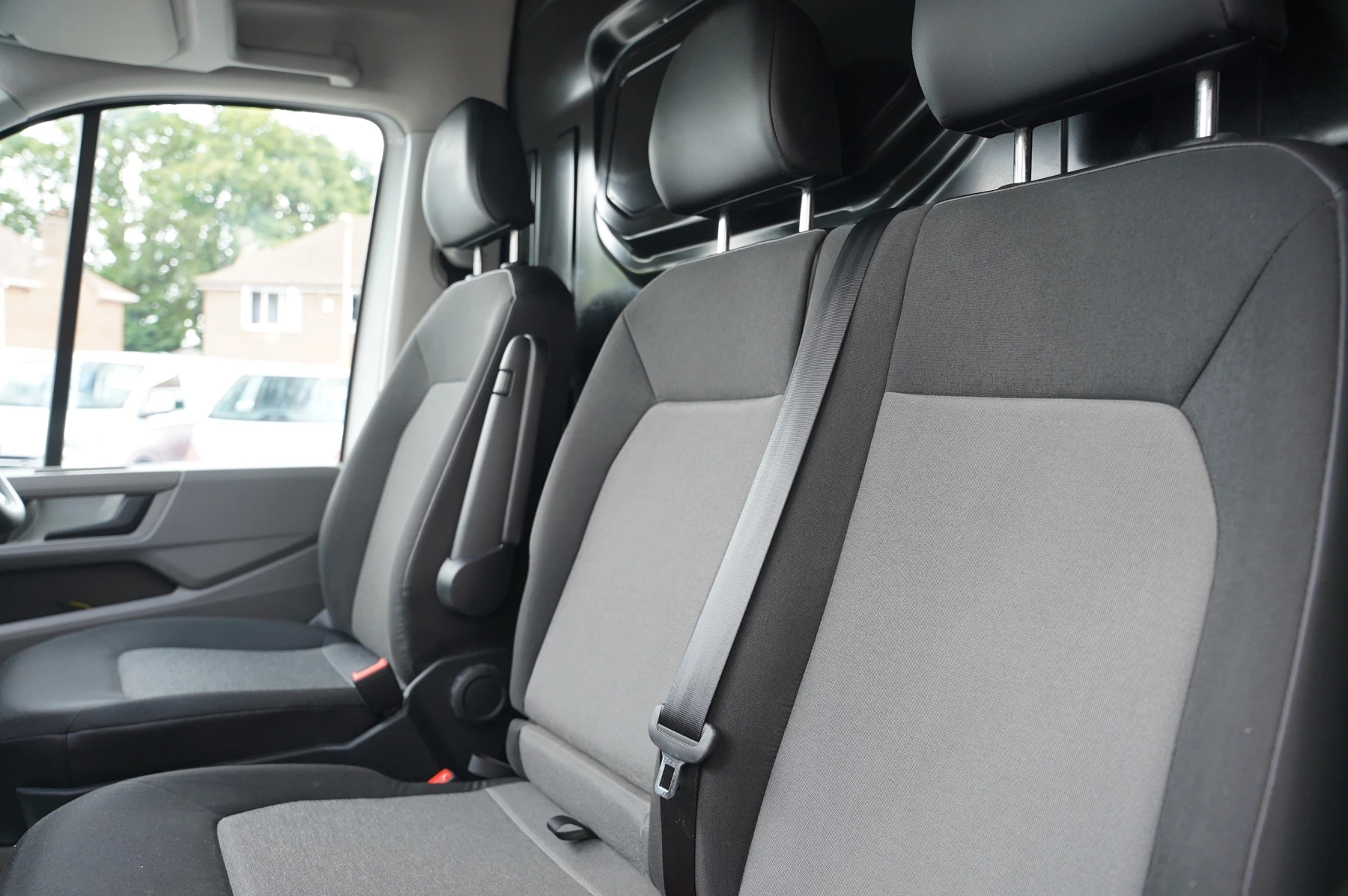 Volkswagen-Crafter-image-20