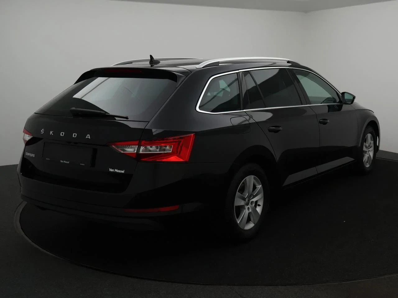 Škoda-Superb-image-1