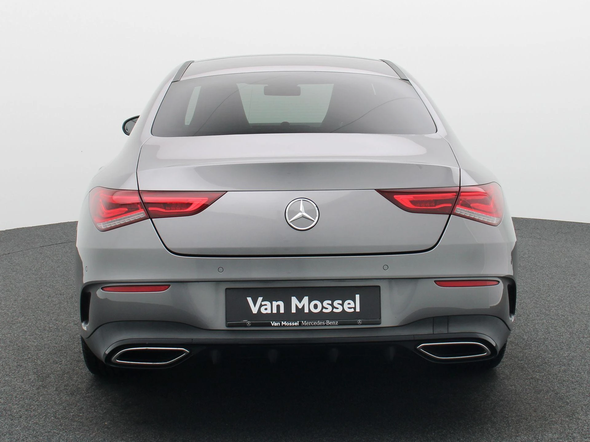 Mercedes-Benz CLA 200 AMG Line + PANORAMISCH DAK + CAMERA + LED +