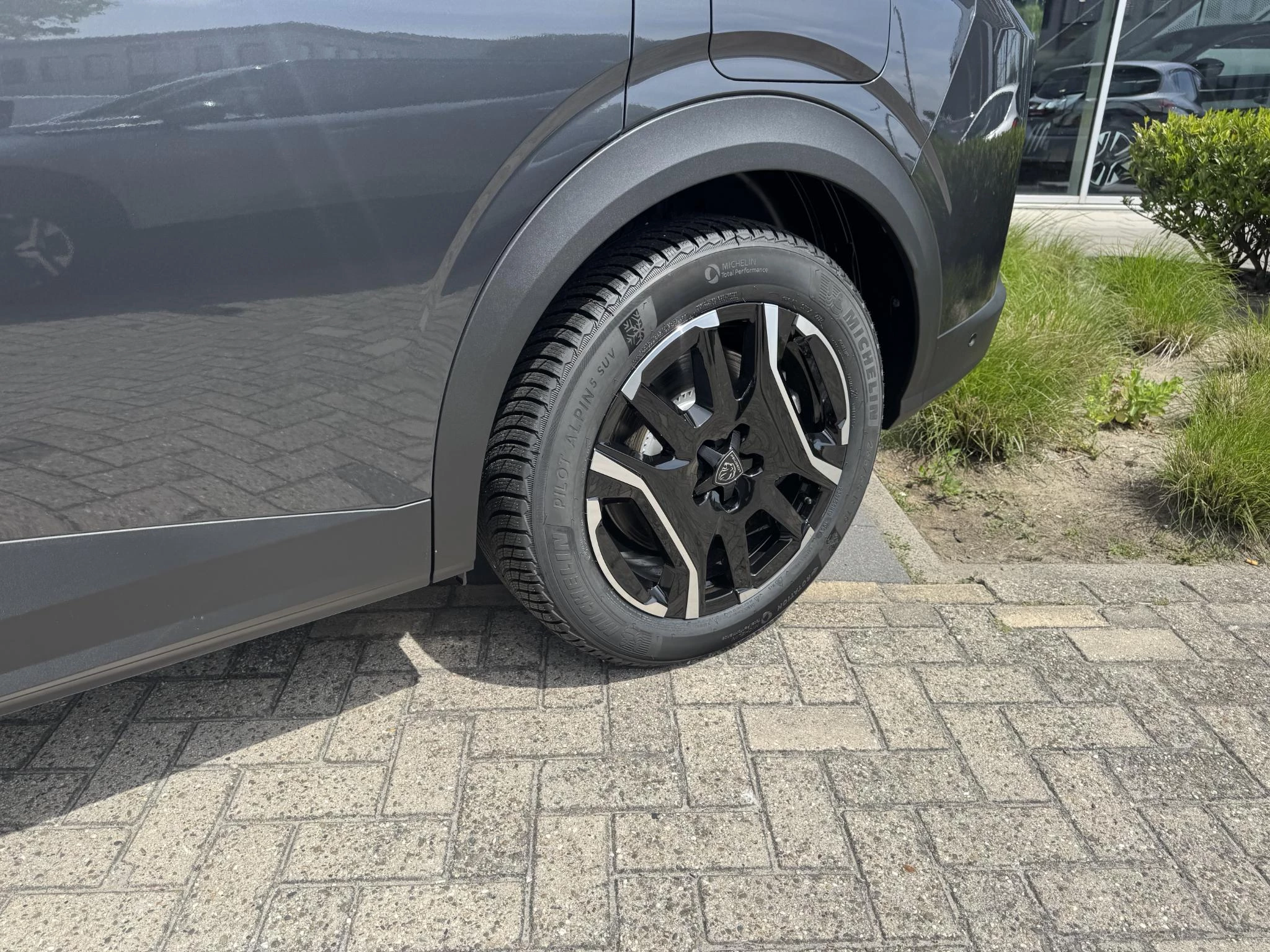 Peugeot-5008-image-9