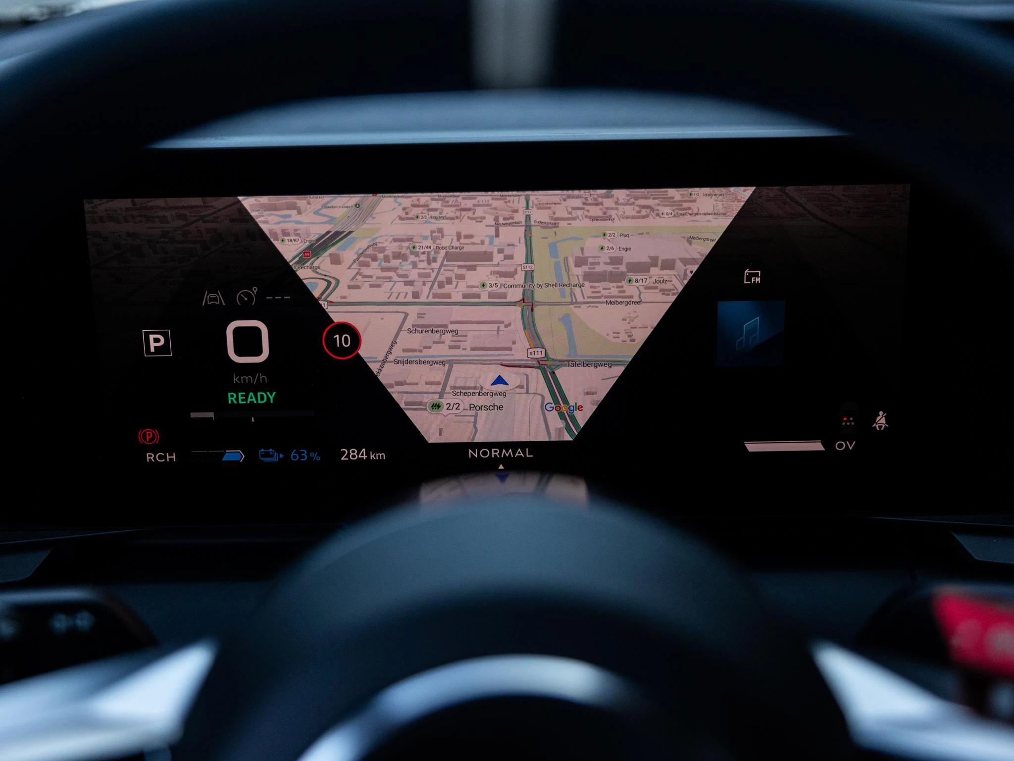 Alpine-A390-image-10