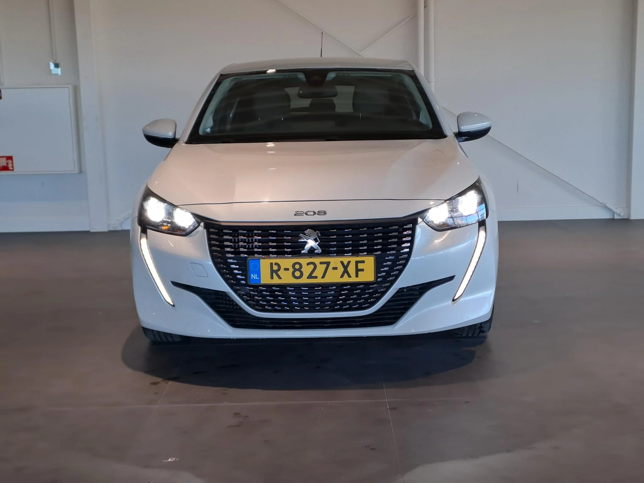 Peugeot-208-image-2
