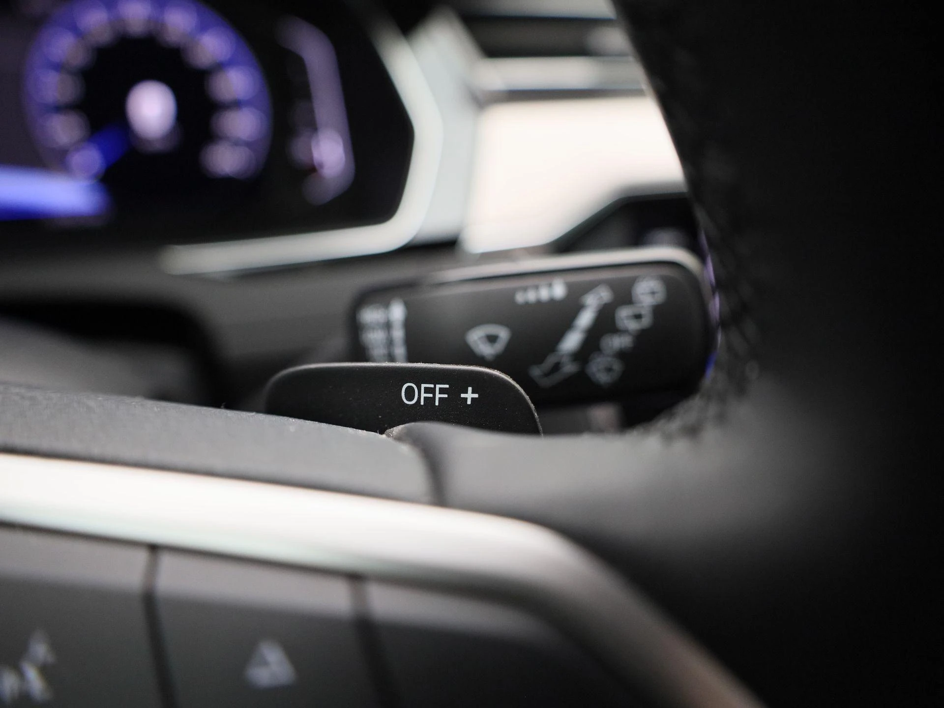 Volkswagen-Passat-image-19