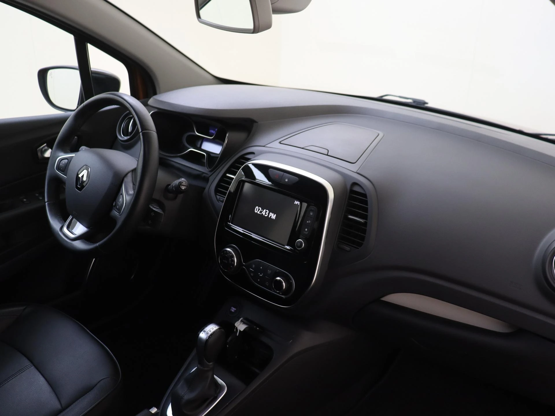 Renault-Captur-image-4