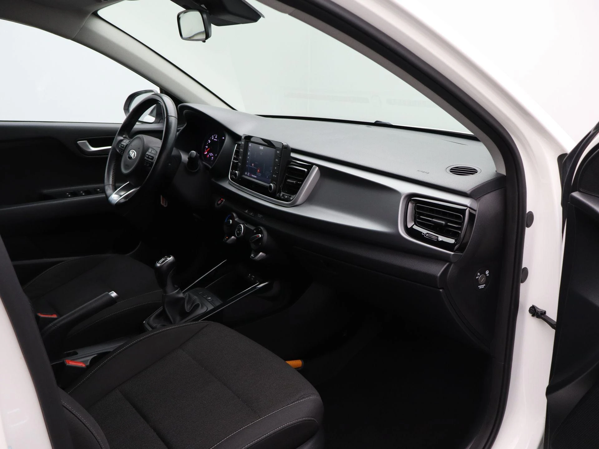 Kia-Rio-image-30