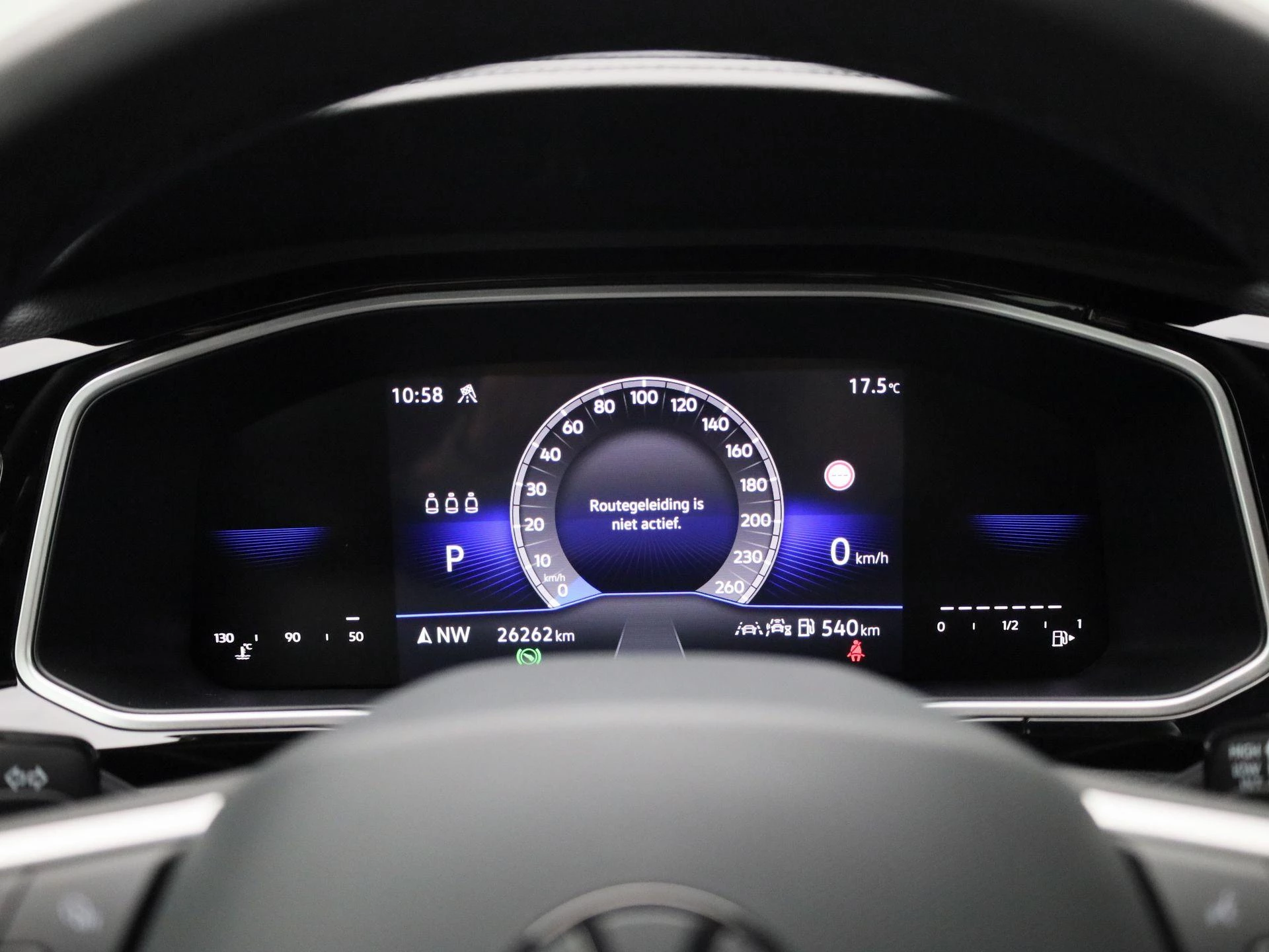 Volkswagen-T-Roc-image-13