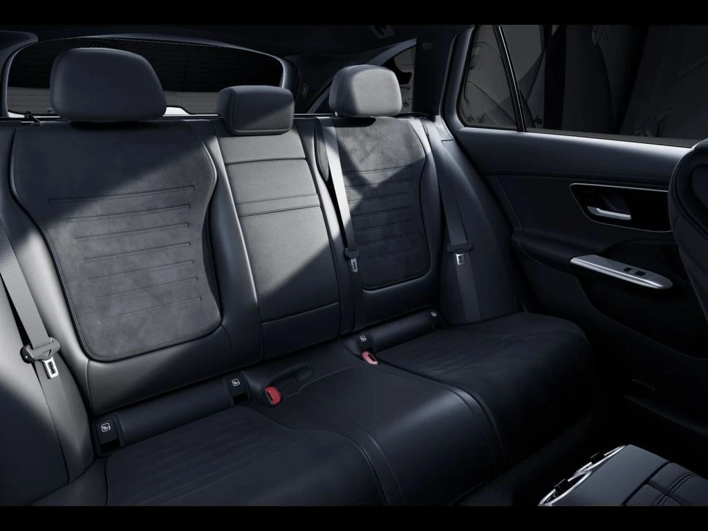 Mercedes-Benz-C-Klasse 300 d-image-11
