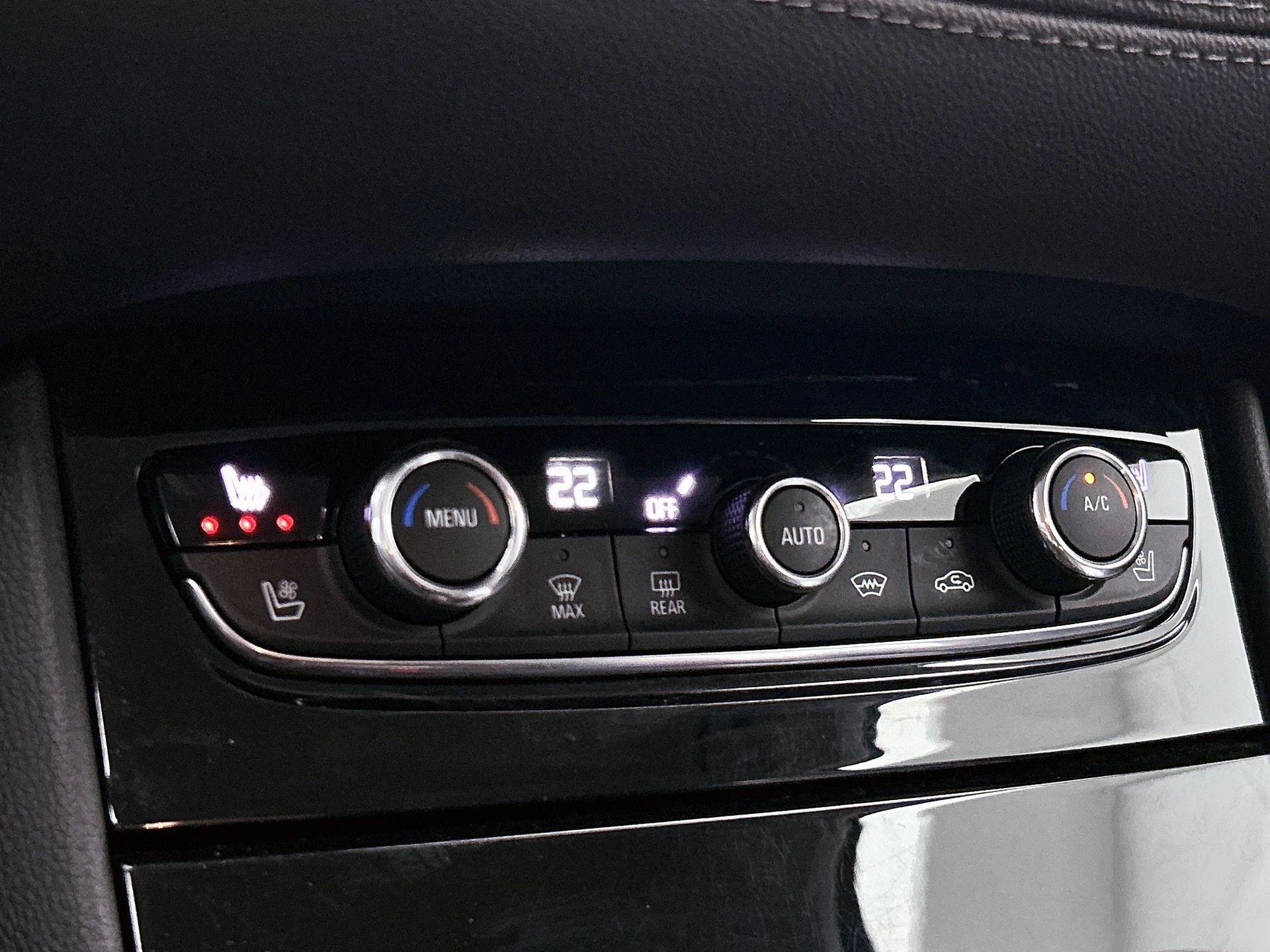 Opel-Grandland X-image-15