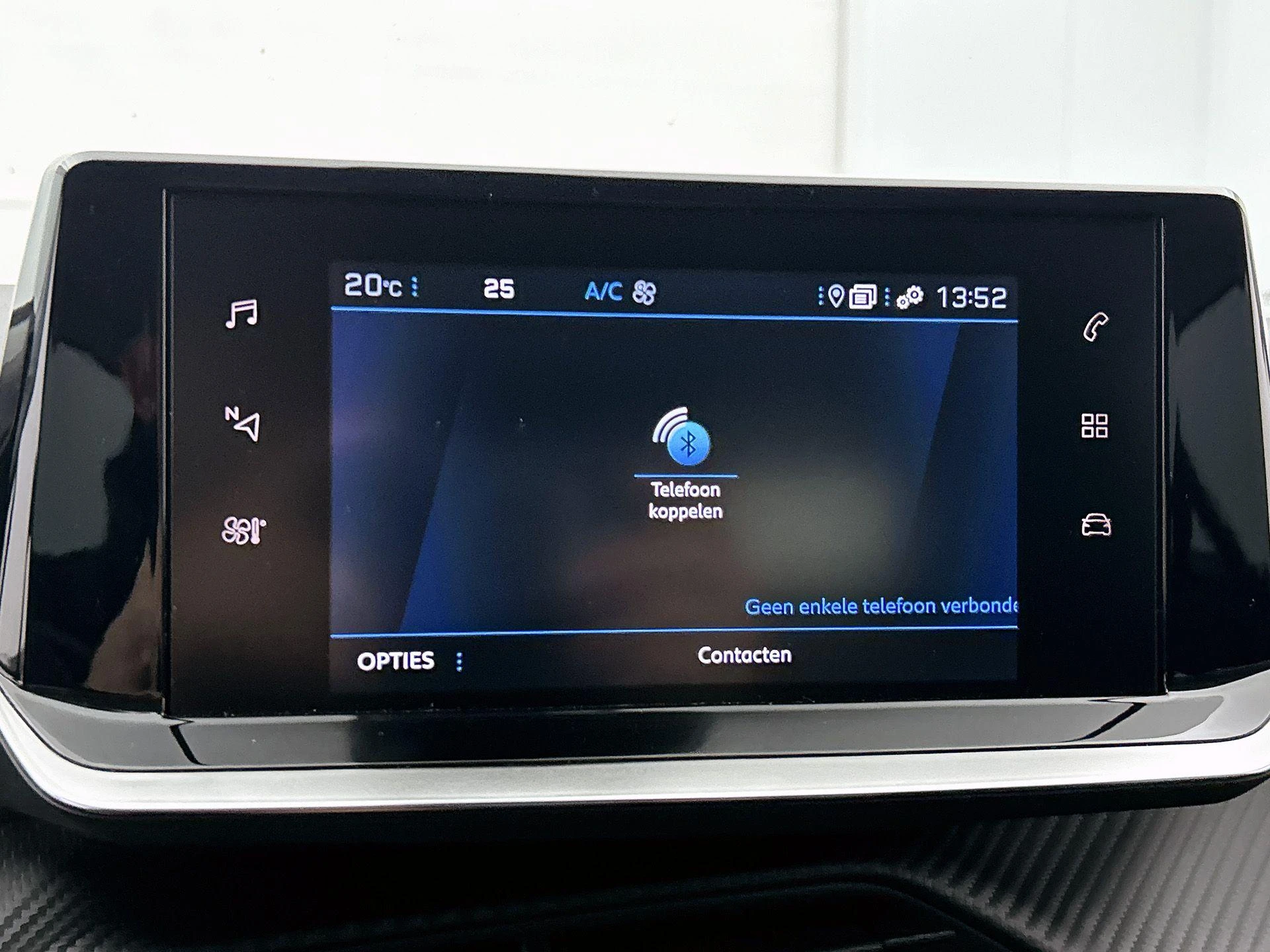 Peugeot-2008-image-6