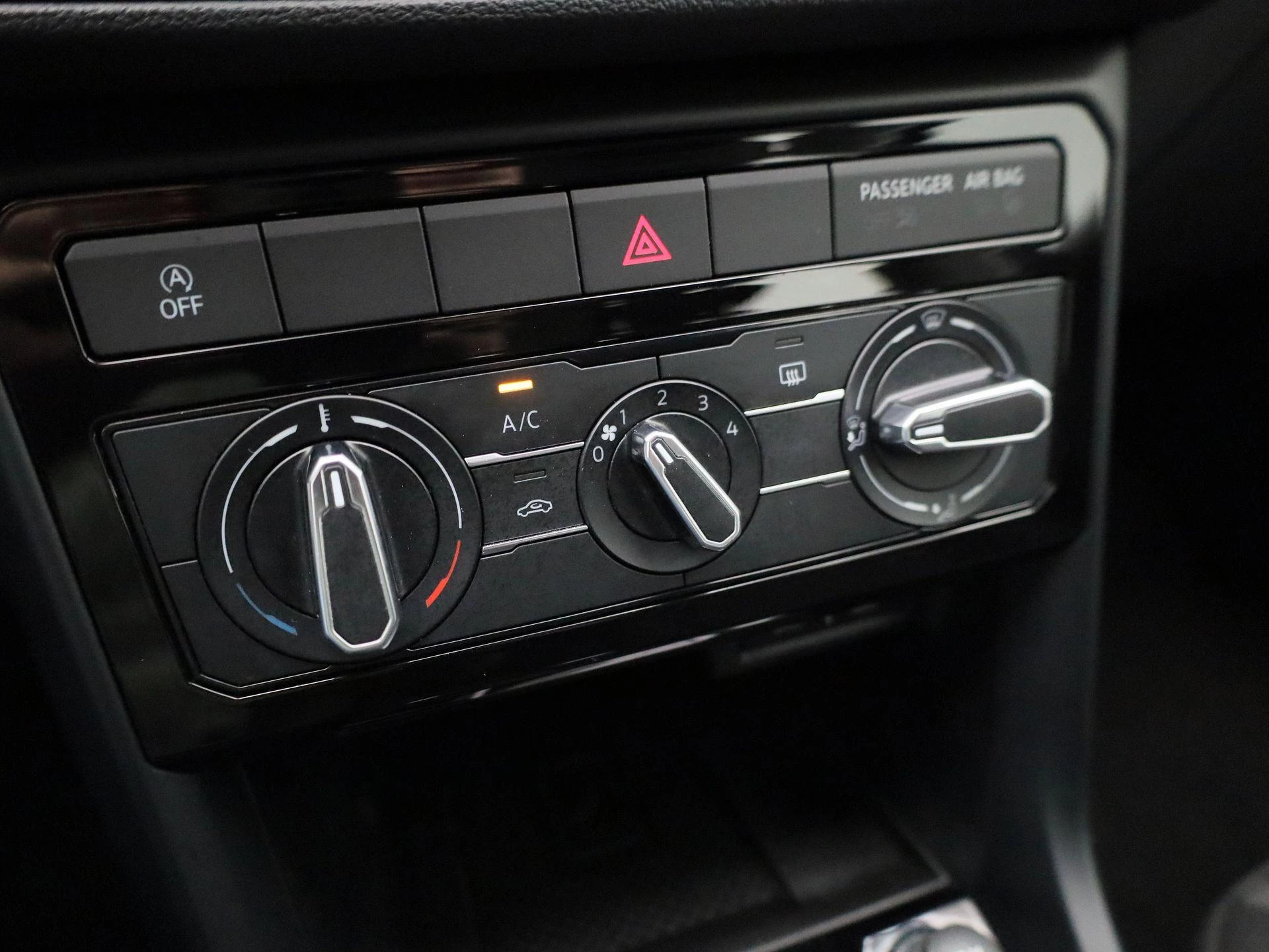 Volkswagen-T-Cross-image-22