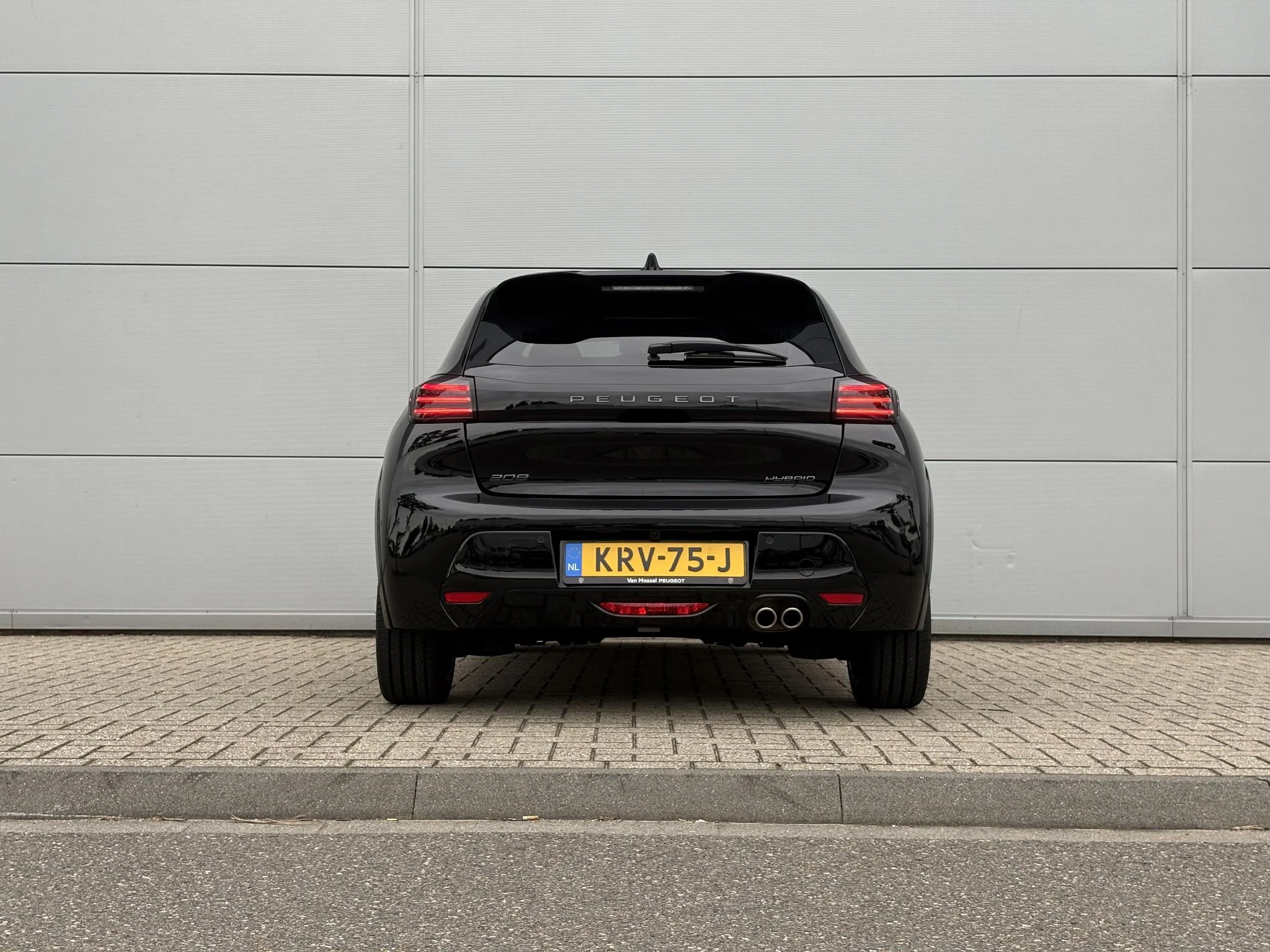 Peugeot-208-image-3