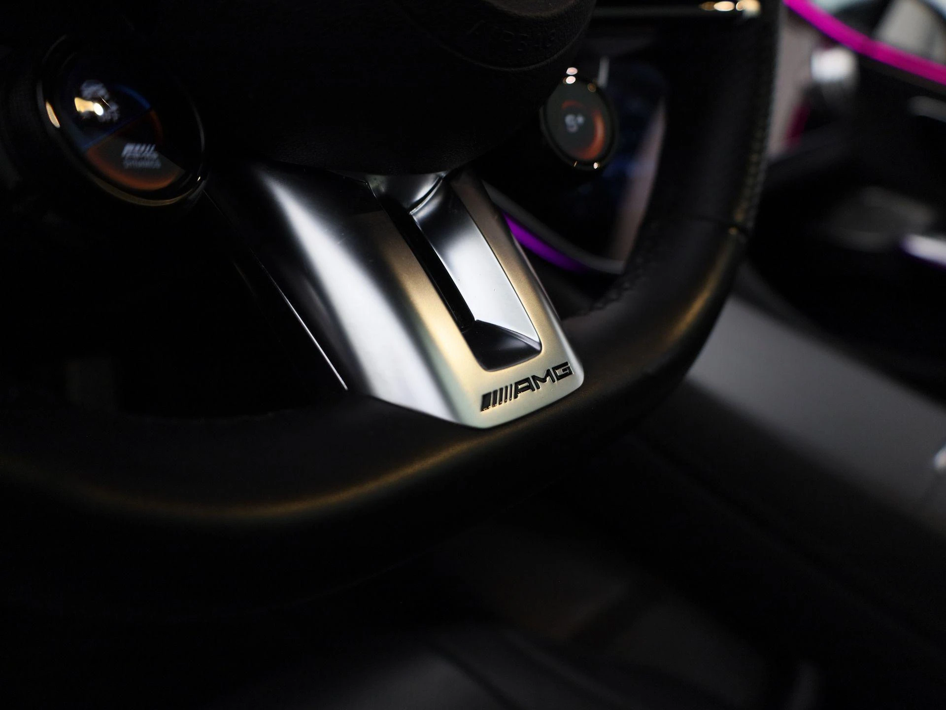 Mercedes-Benz-EQE-image-18