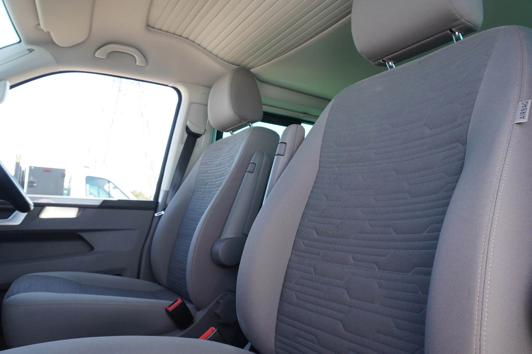 Volkswagen-California-image-10