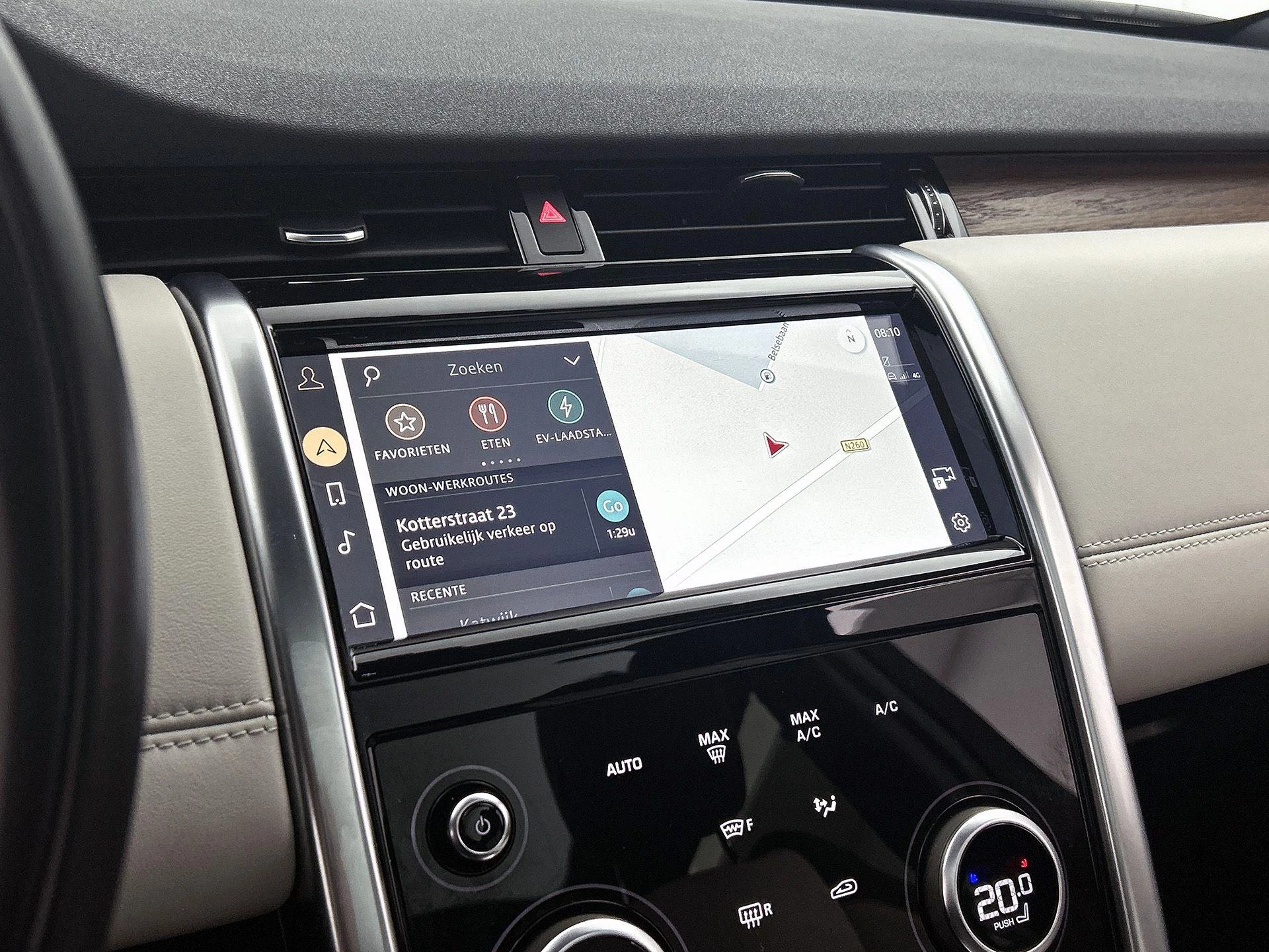 Land Rover-Discovery Sport-image-36