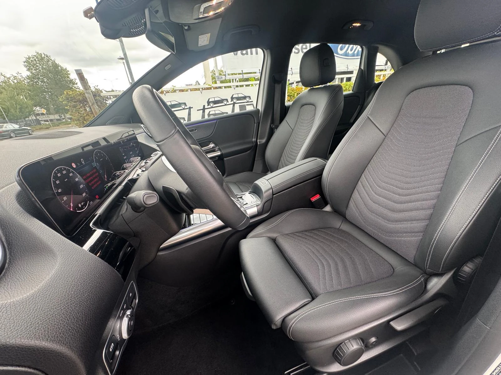 Mercedes-Benz-B-Klasse-image-22