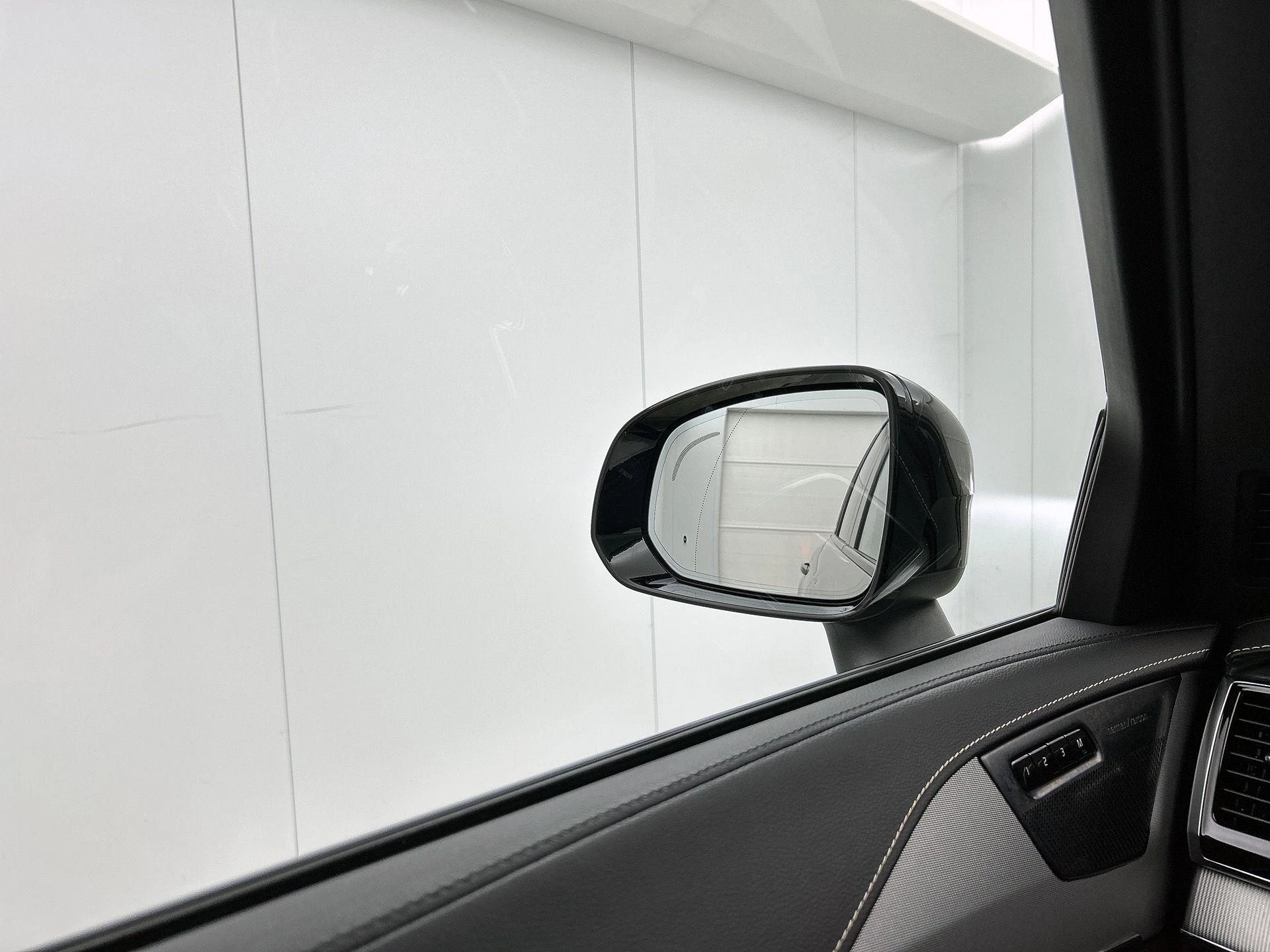 Volvo-XC90-image-19