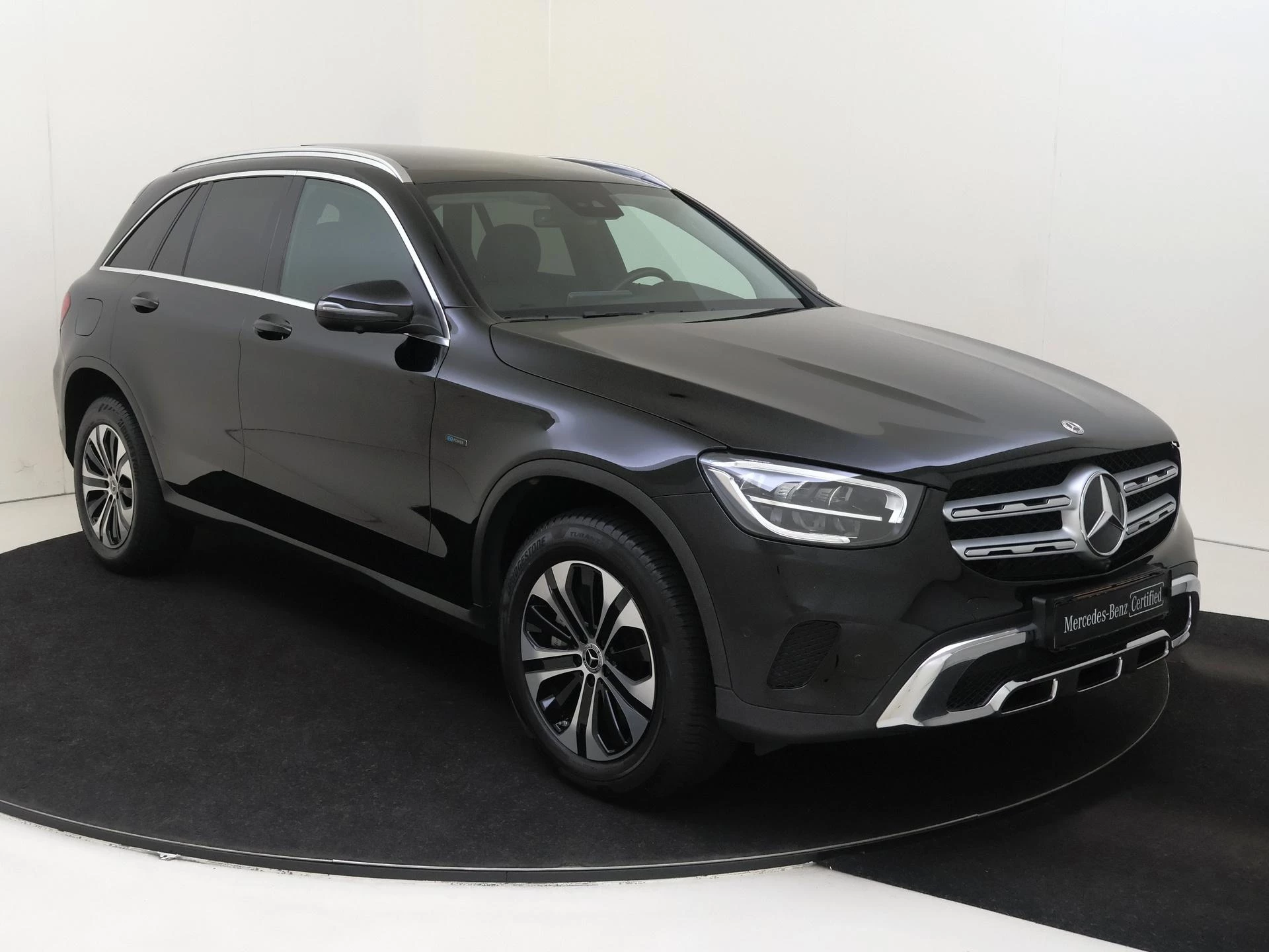 Mercedes-Benz-GLC-image-1