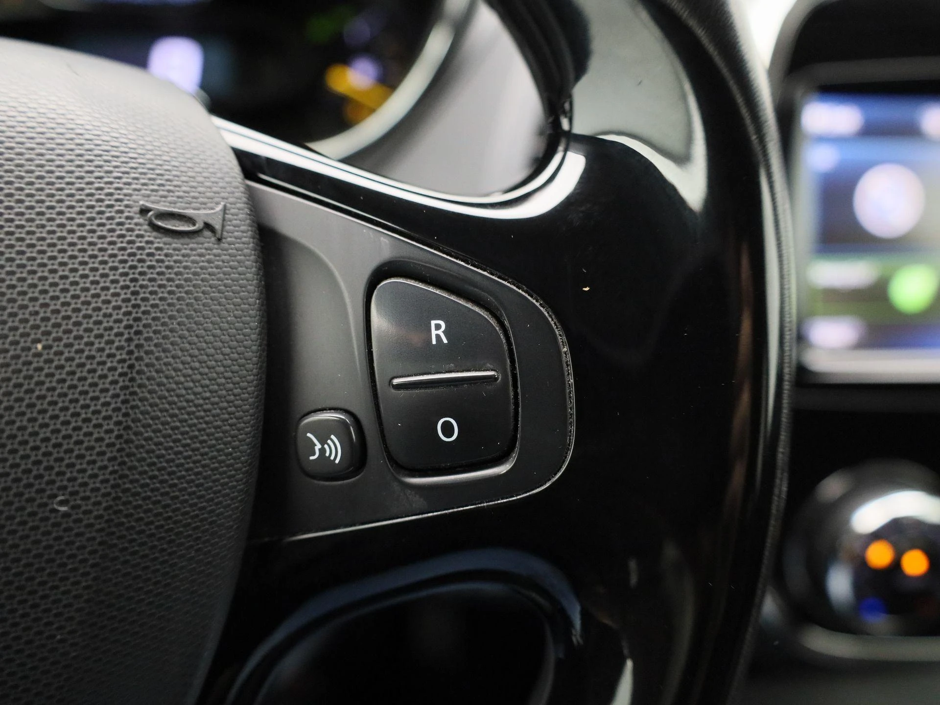 Renault-Captur-image-15