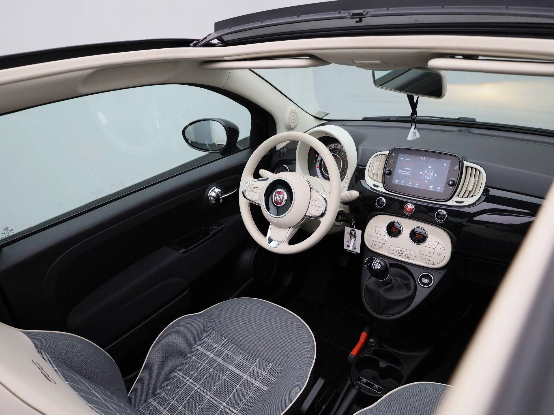 Fiat-500C-image-33