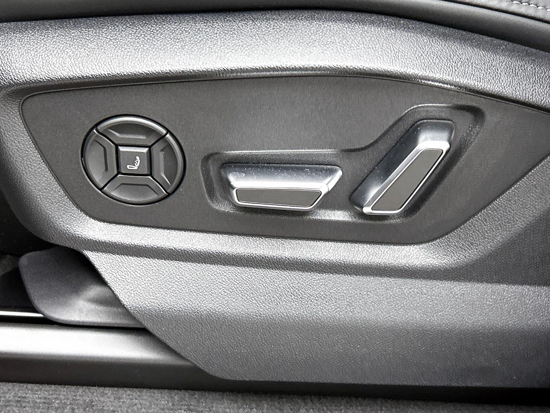 Audi-Q8-image-25