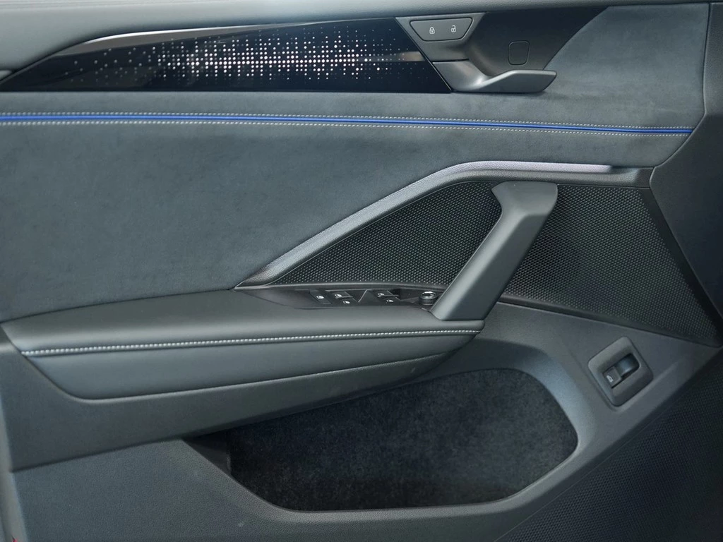 Volkswagen-Tiguan-image-16