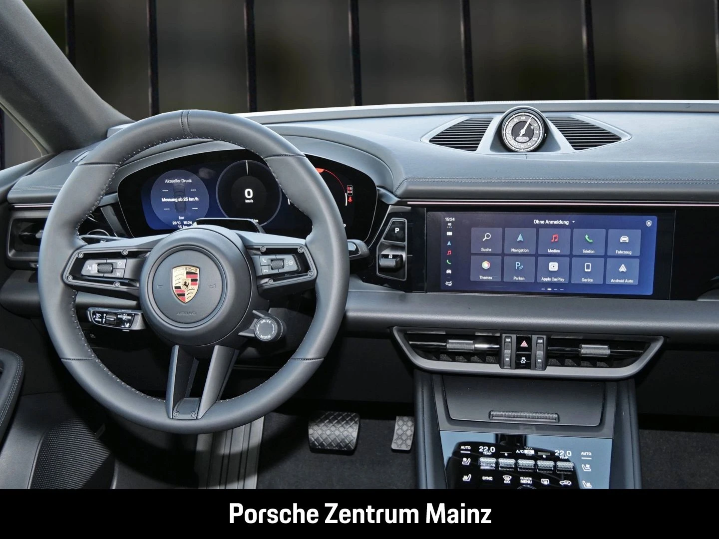 Porsche-Macan-image-12