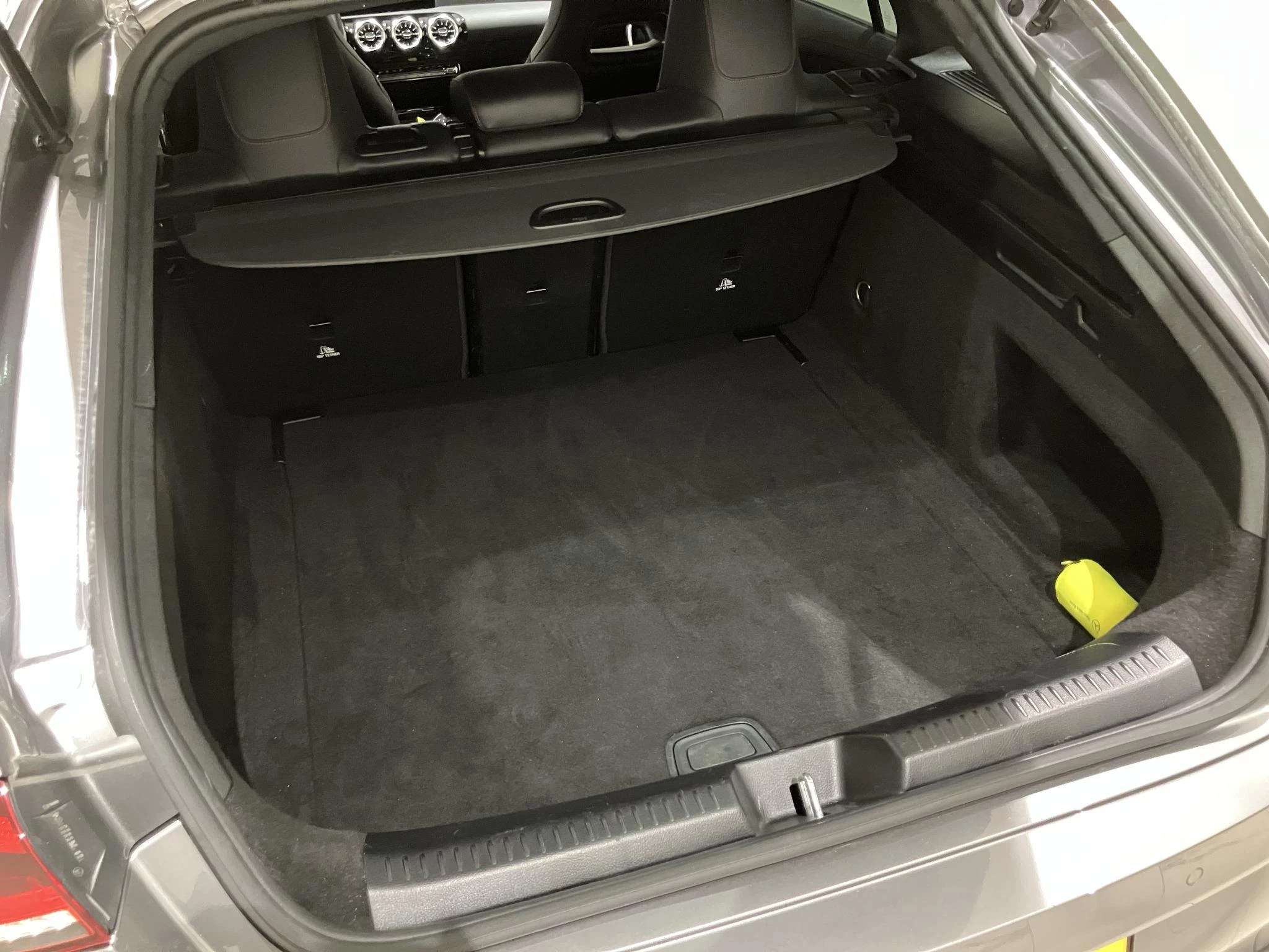 Mercedes-Benz-CLA-image-4