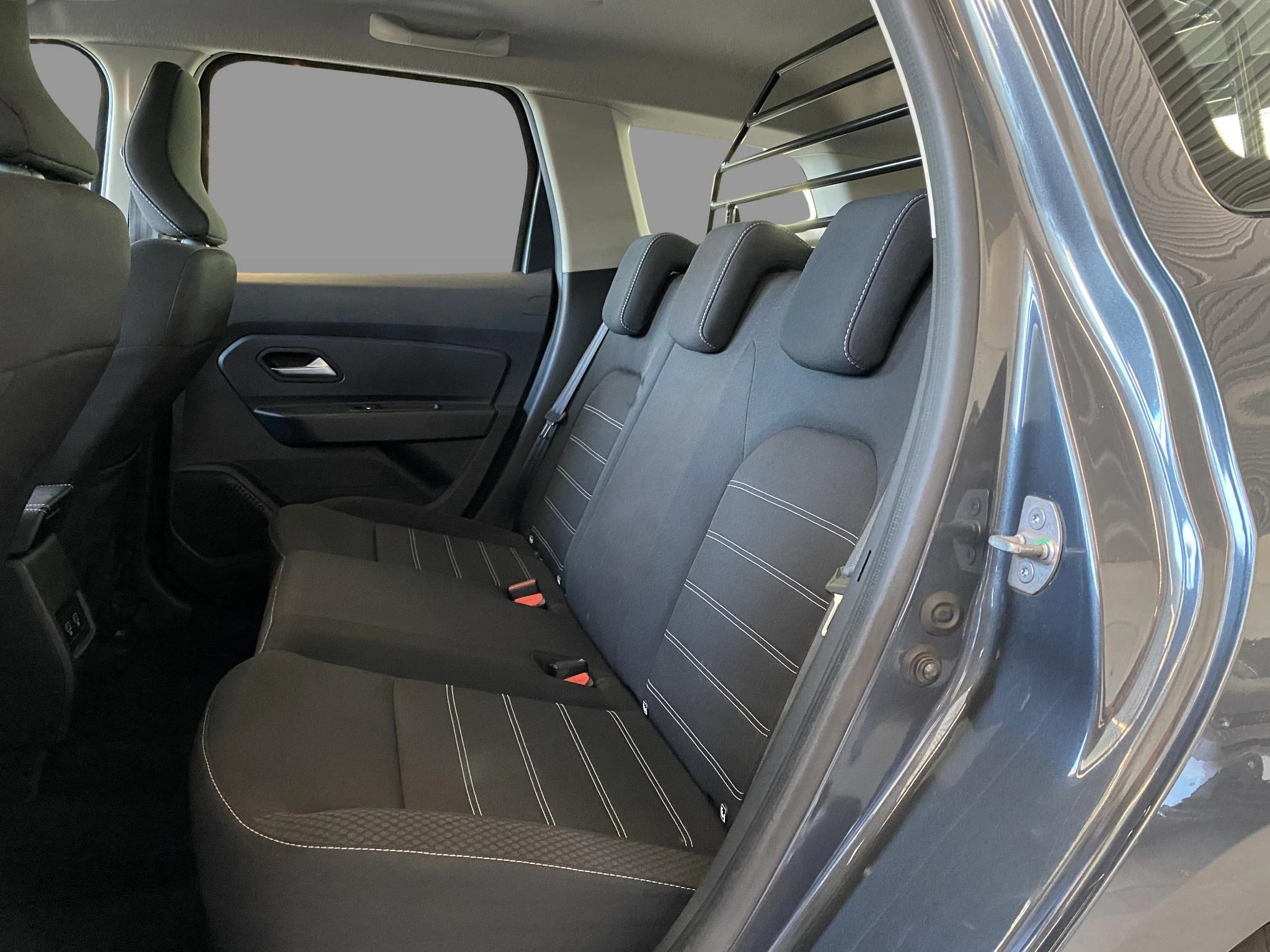 Dacia-Duster-image-13