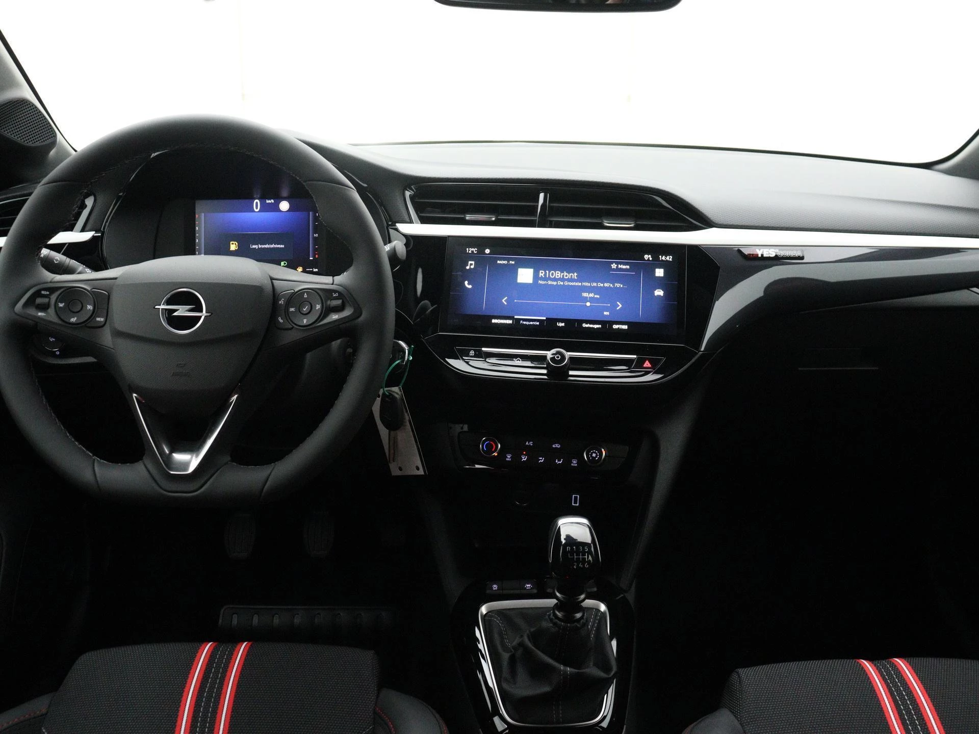 Opel-Corsa-image-5