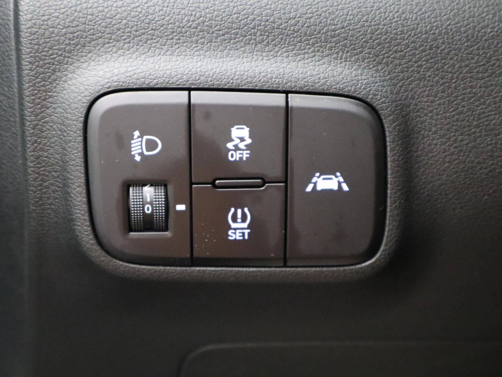 Hyundai-i10-image-14
