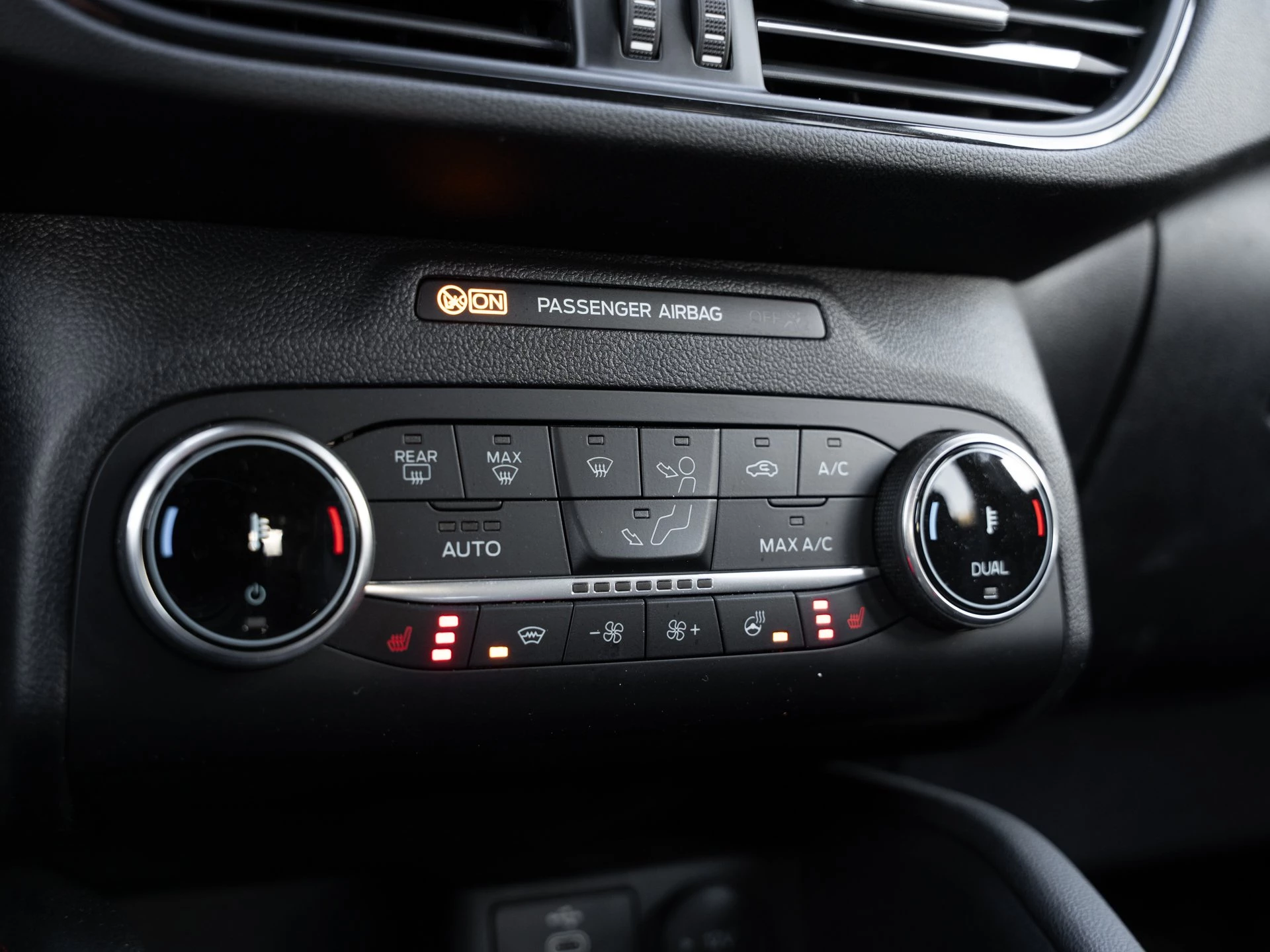 Ford Kuga ST-Line X*PANO*AHK*KAM*ACC*NAVI*SOUND-SYS.