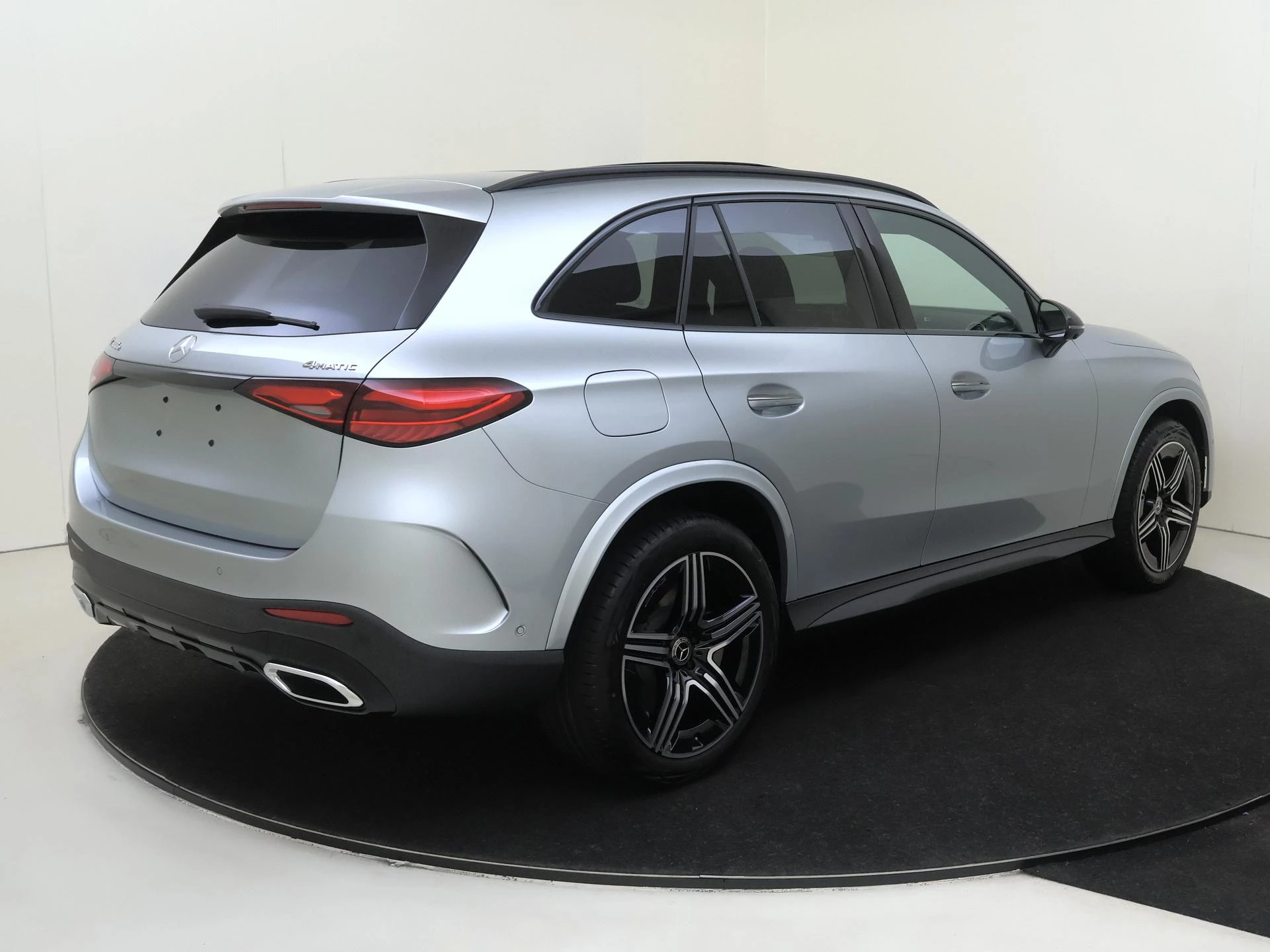 Mercedes-Benz GLC 300e 4MATIC Business Solution AMG